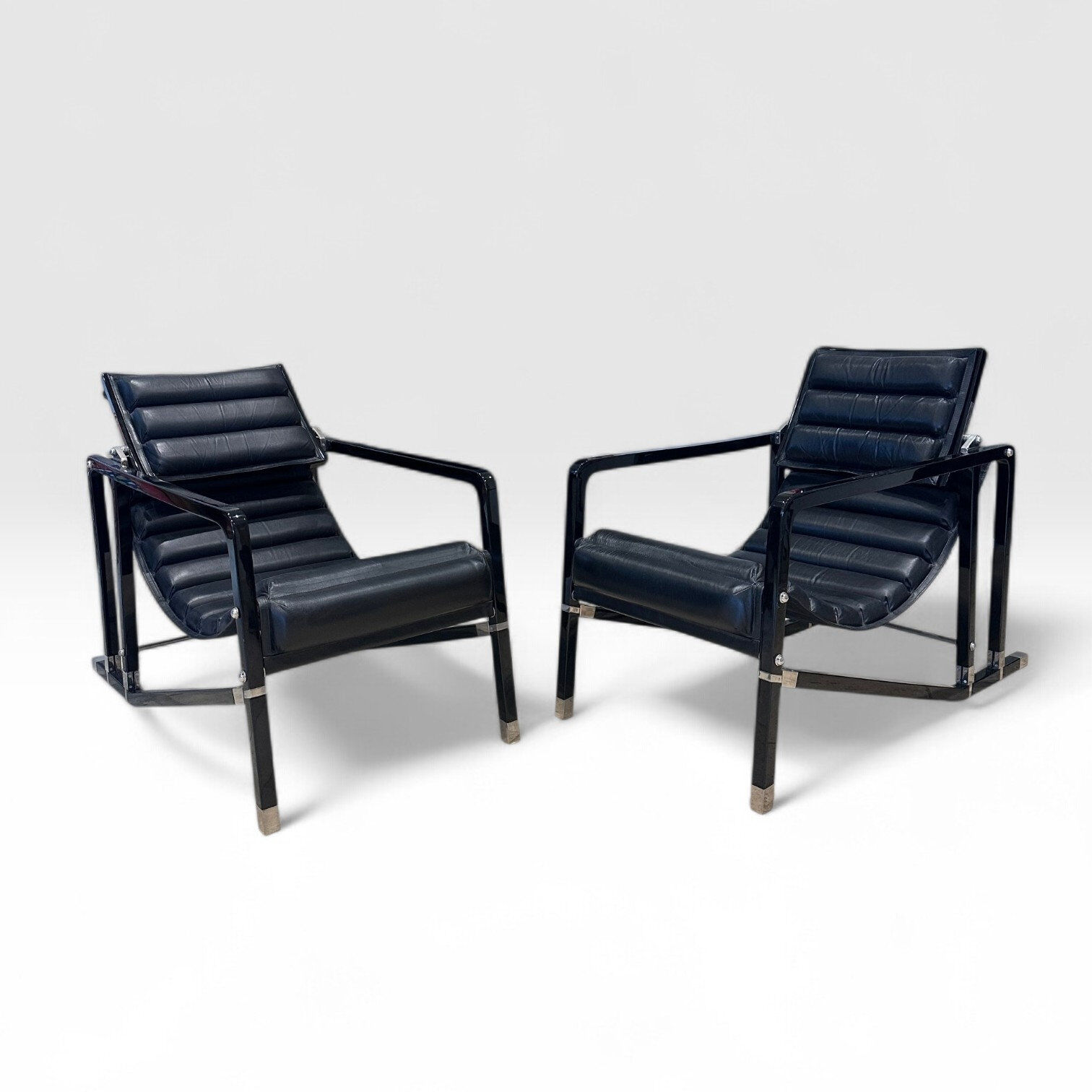 Eileen Gray, Pair of "Transat" Armchairs