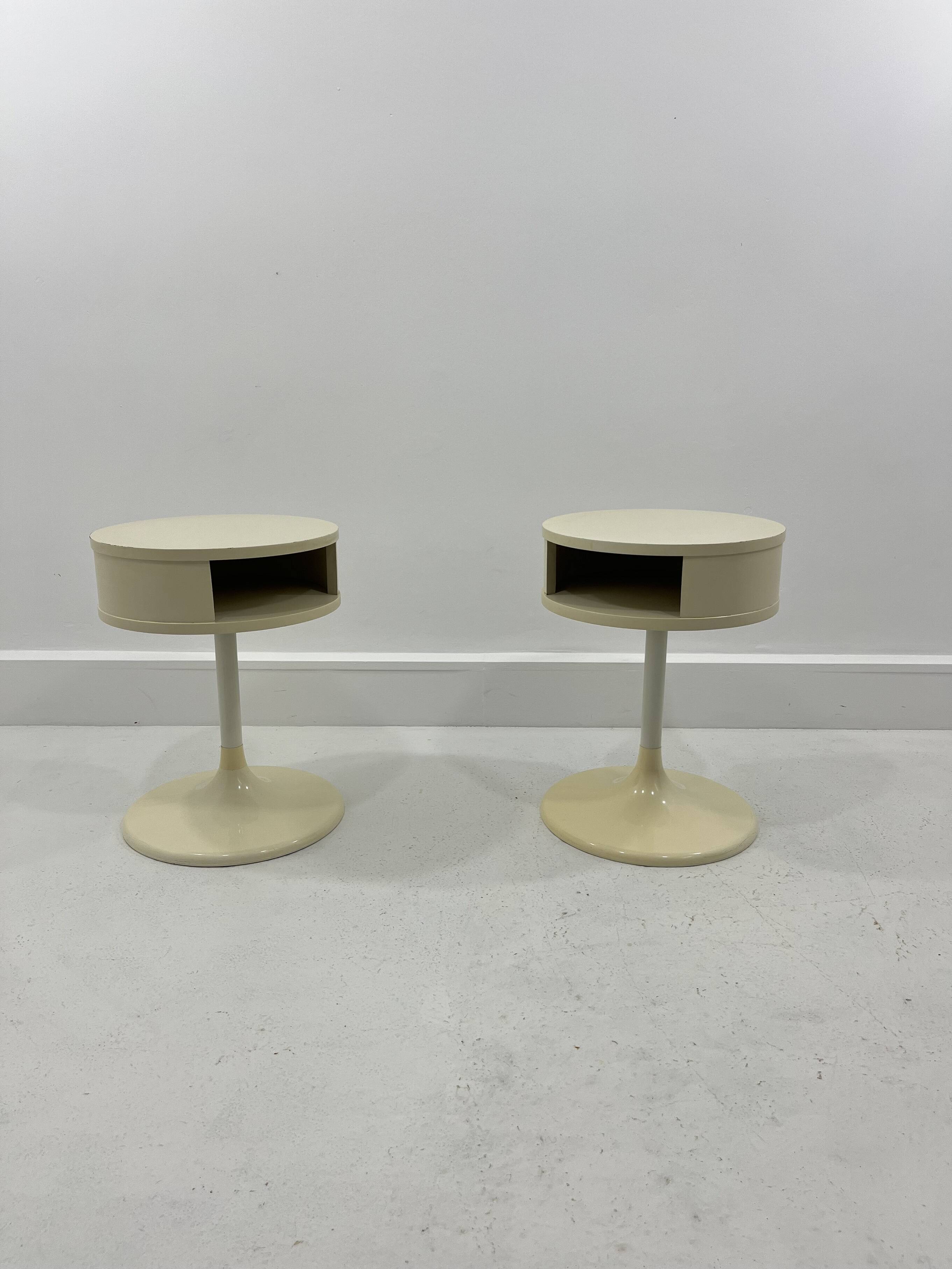 Tables d'appoint Tulipe de l'ère spatiale par Lusch Erzeugnis pour Lusch & Co, années 1970, ensemble de