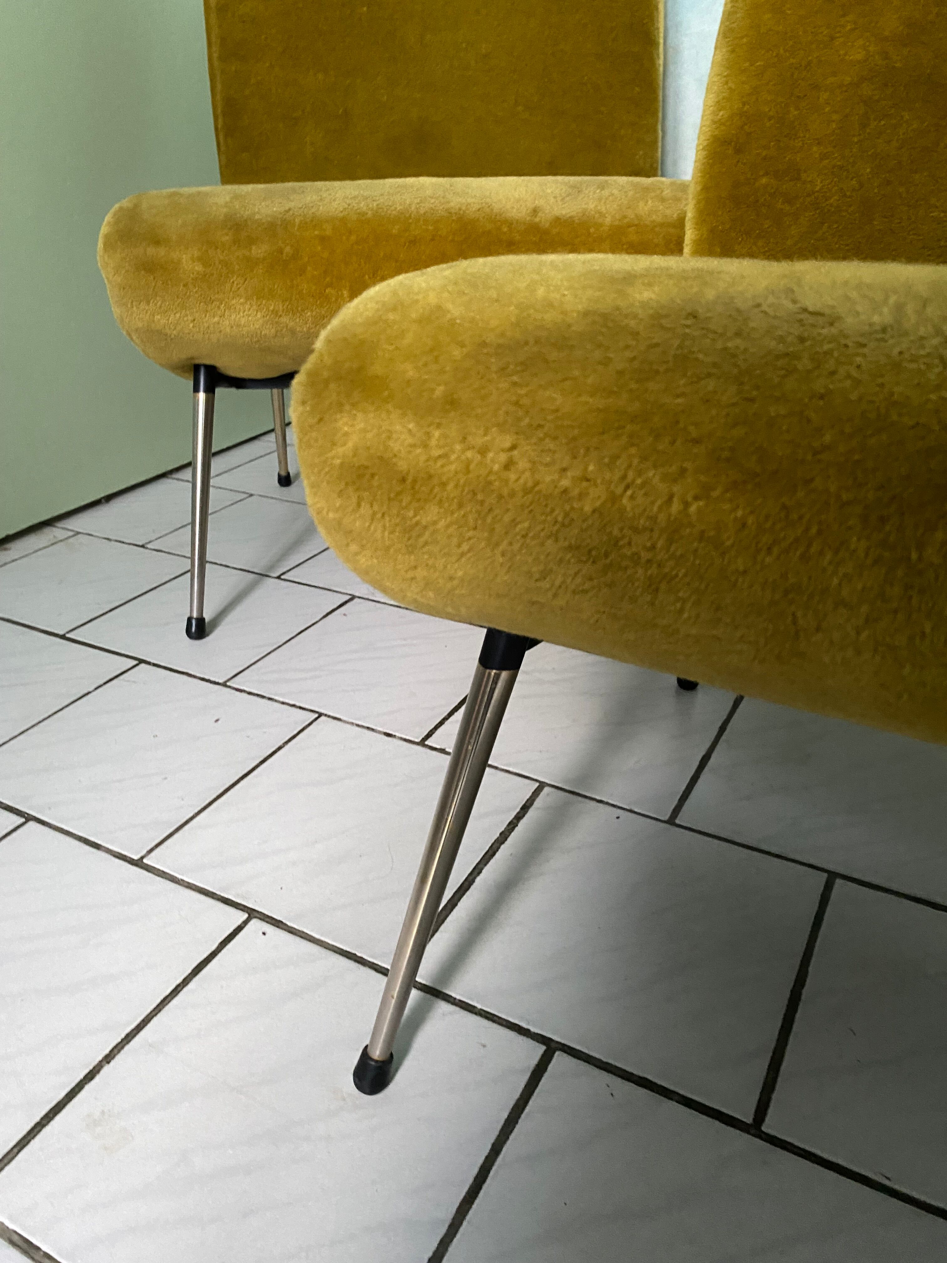 Suite of three armchairs pelfran model kiss