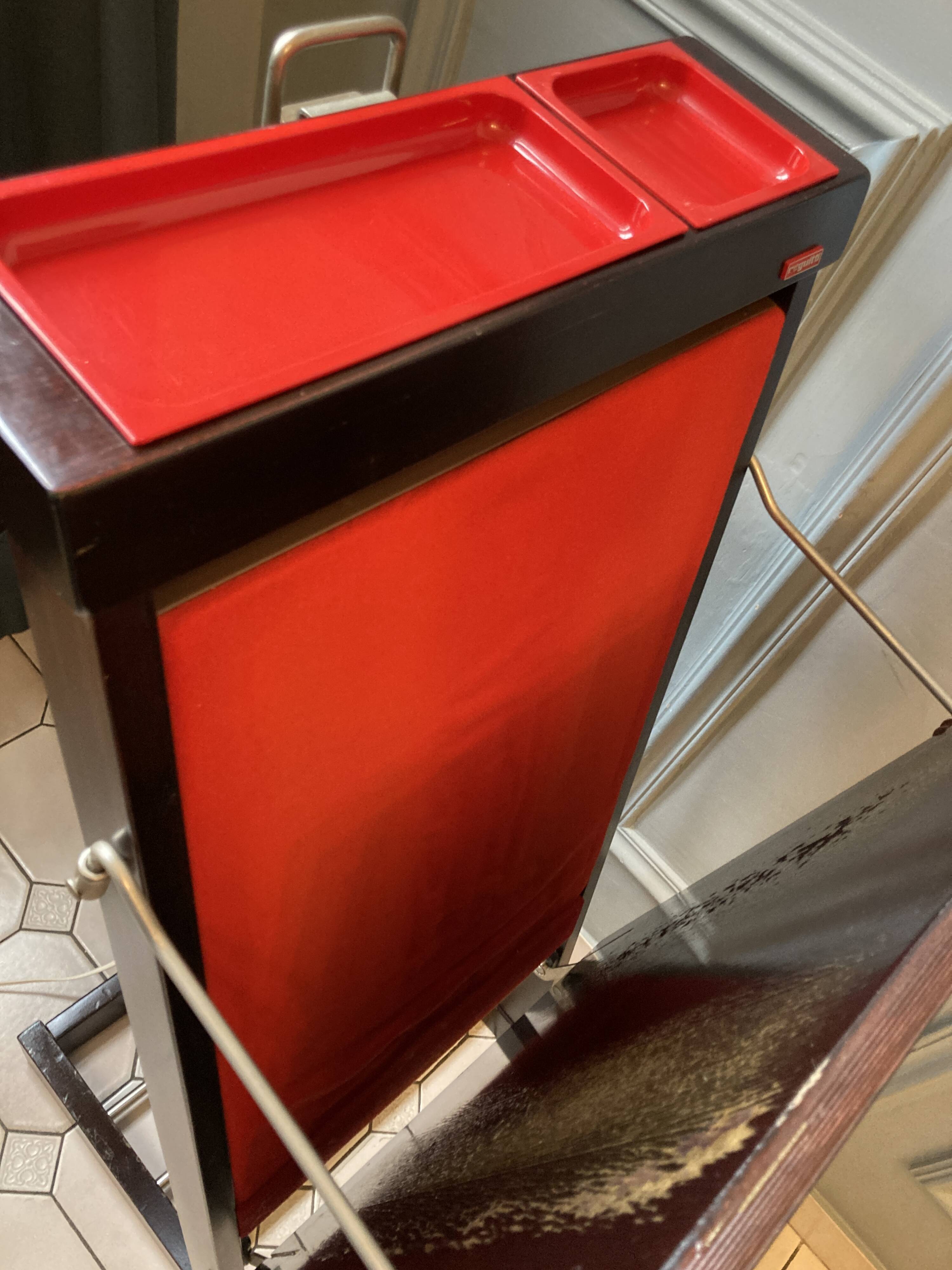 Valet Moderniste 1950  Fratelli reguitti