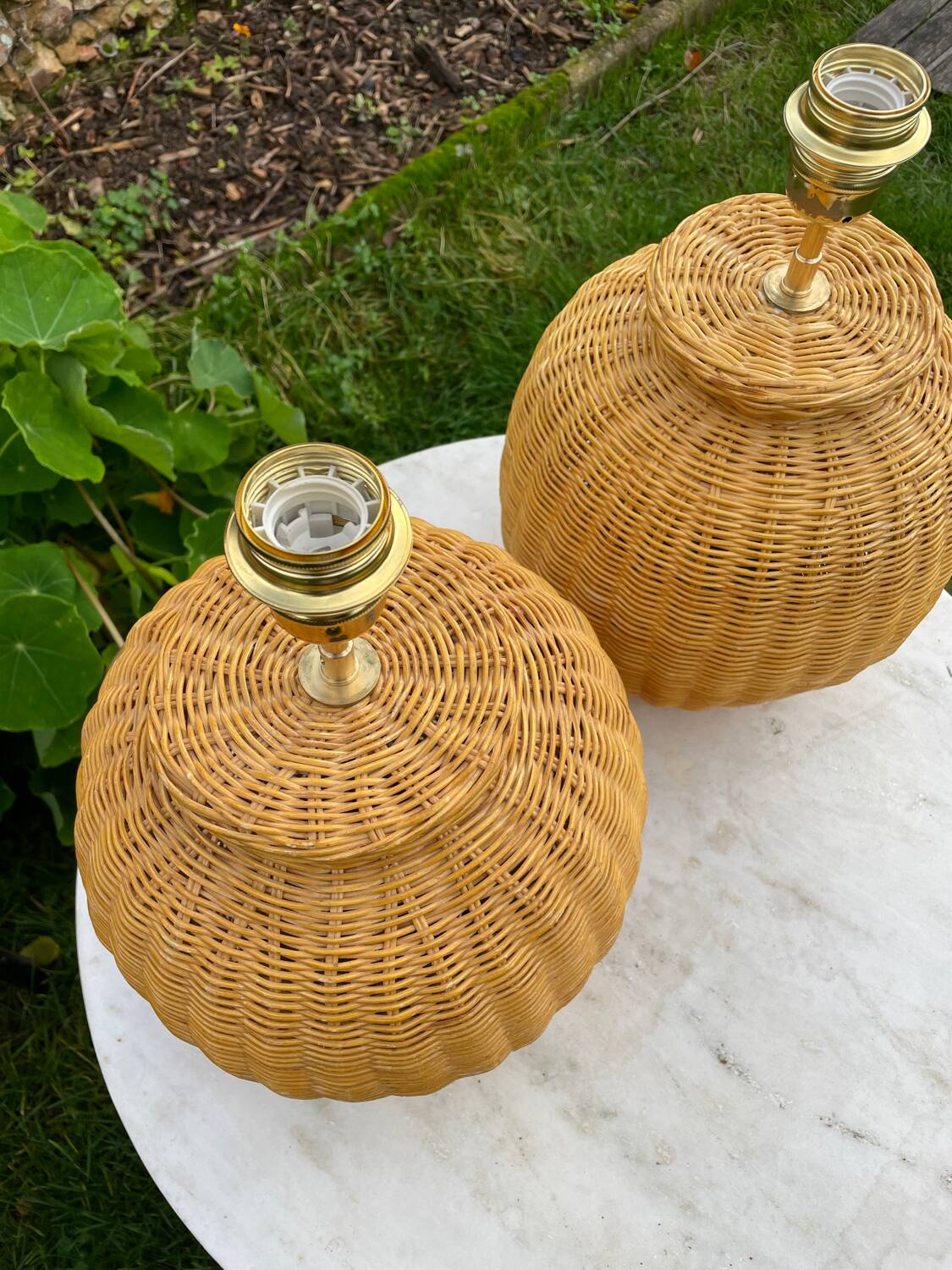 Paire de lampe en rotin clair vintage 1970
