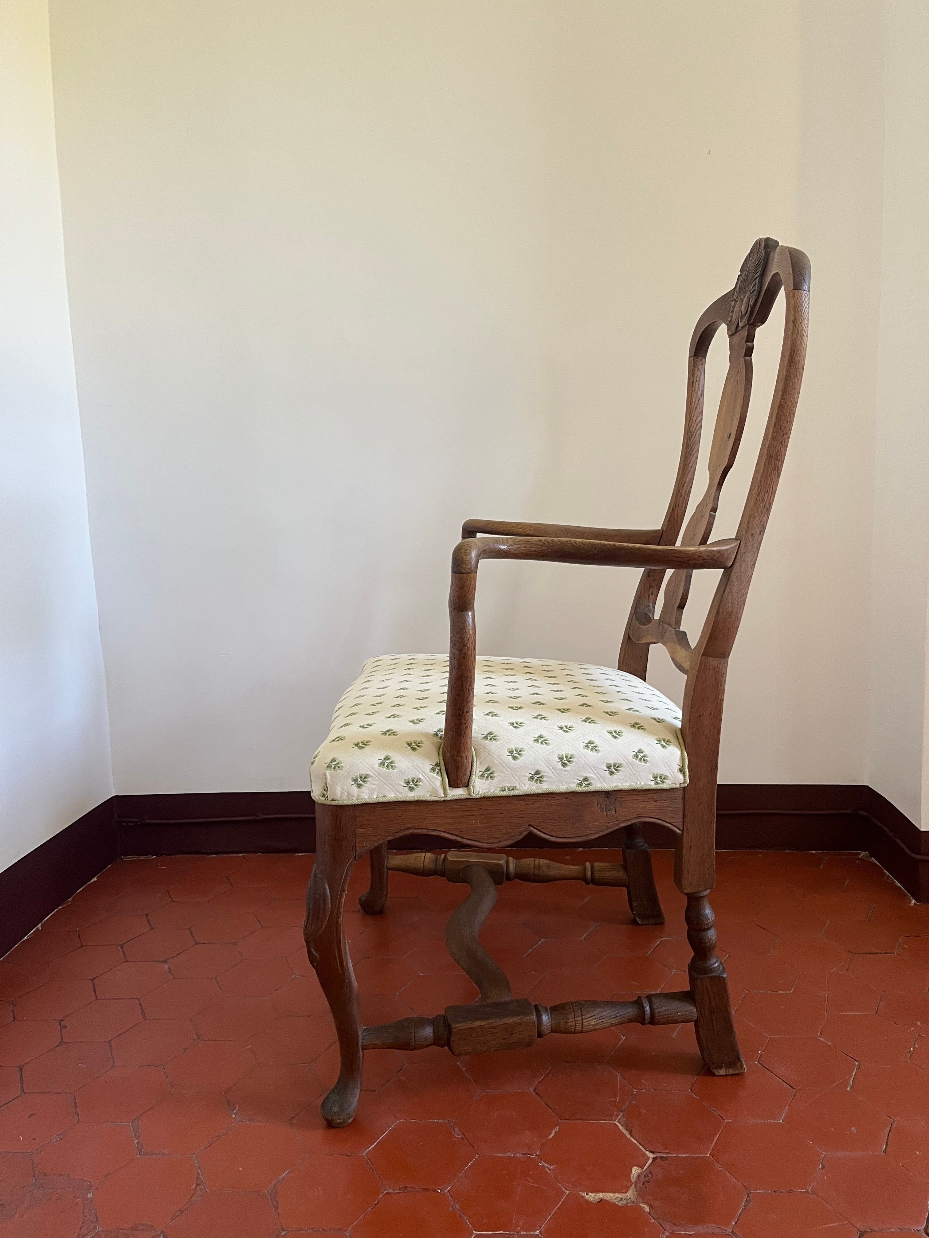 Paire de fauteuils style anglais Chippendale