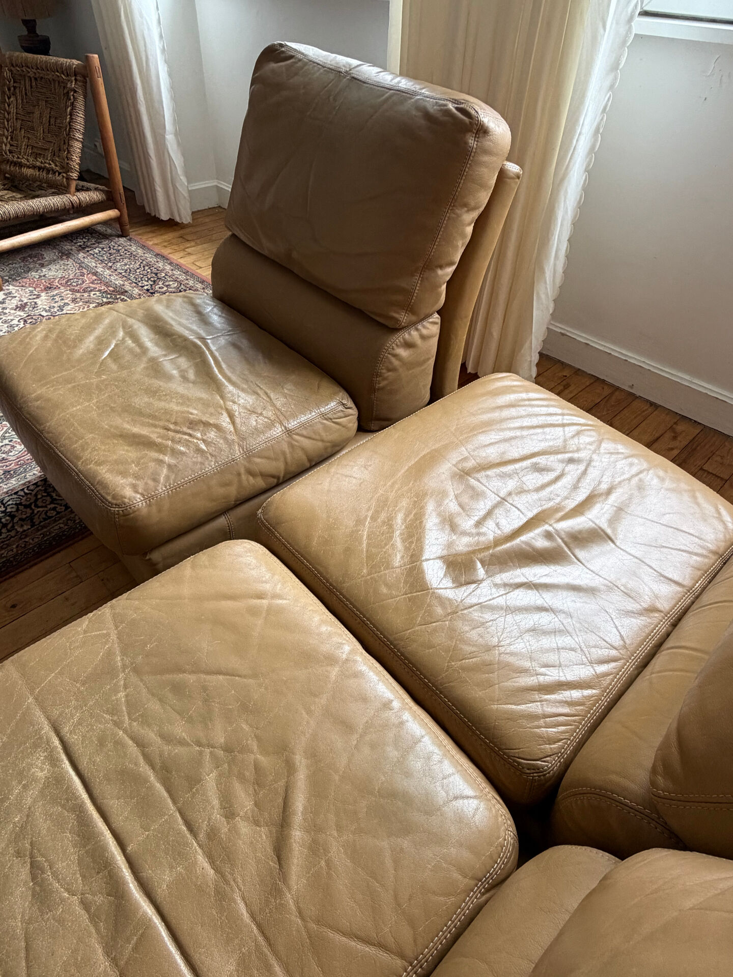 Lot de 5 chauffeuses en cuir vintage