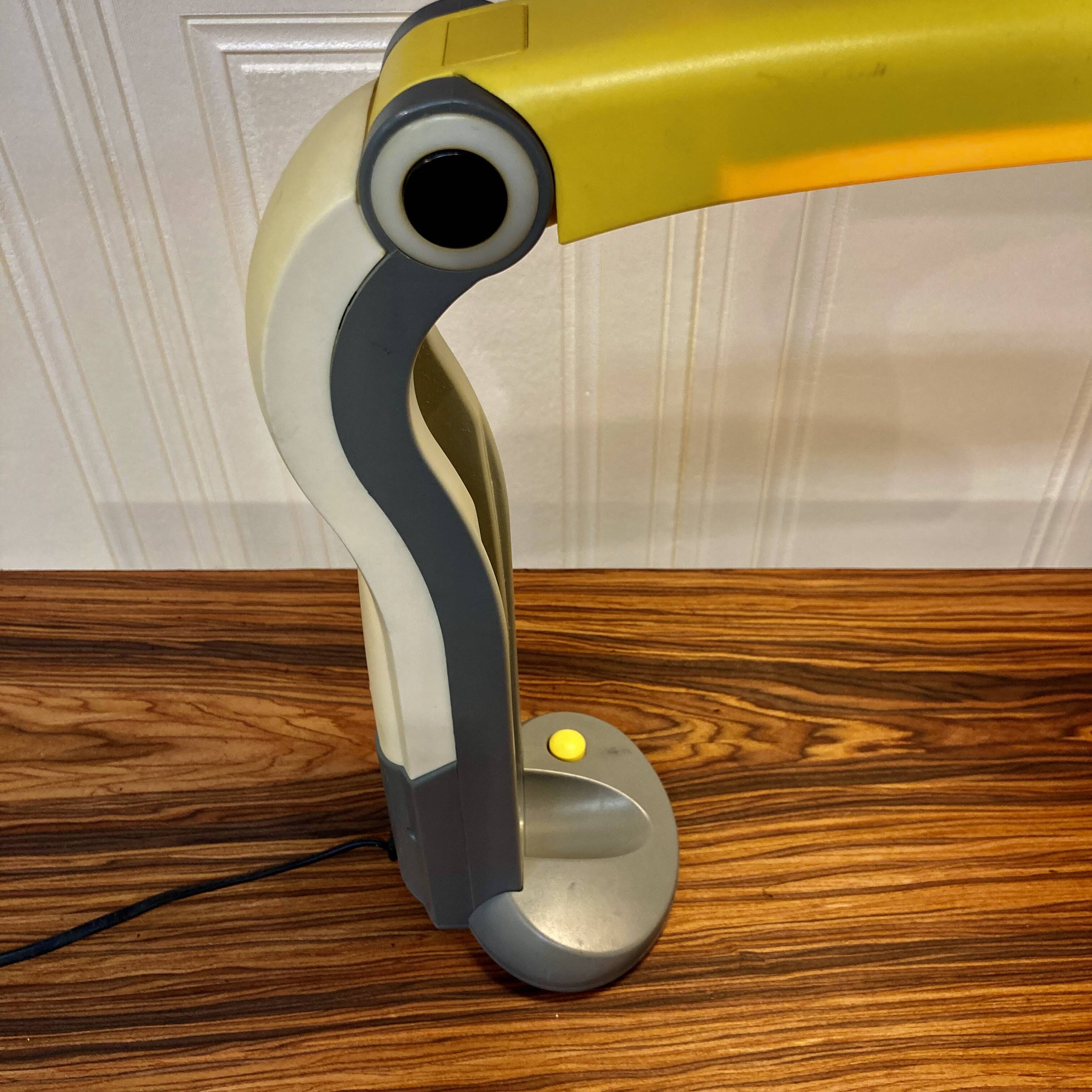 LARGE TOUCAN DESIGN LAMP 1980.