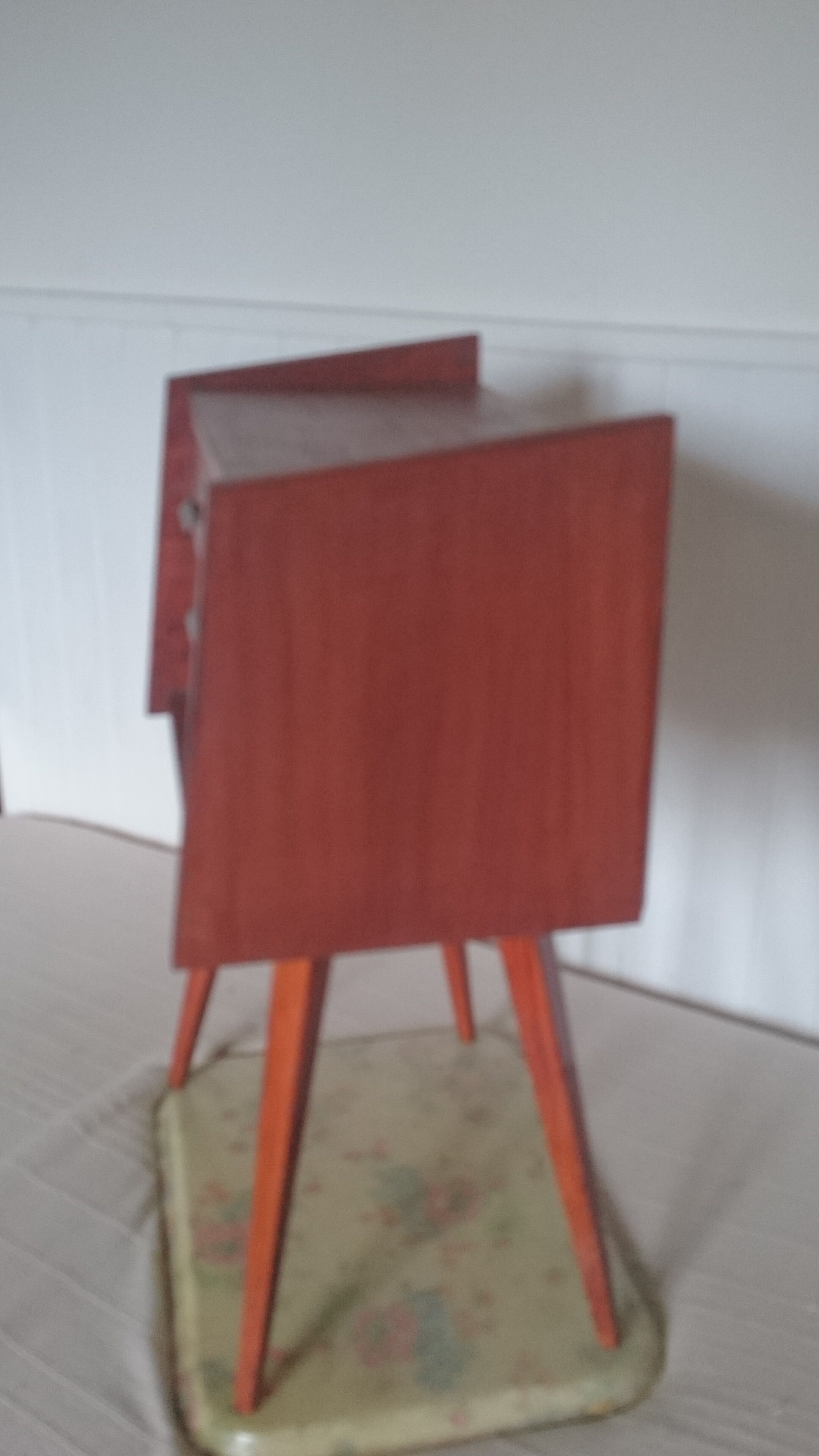 60s compas feet bedside table