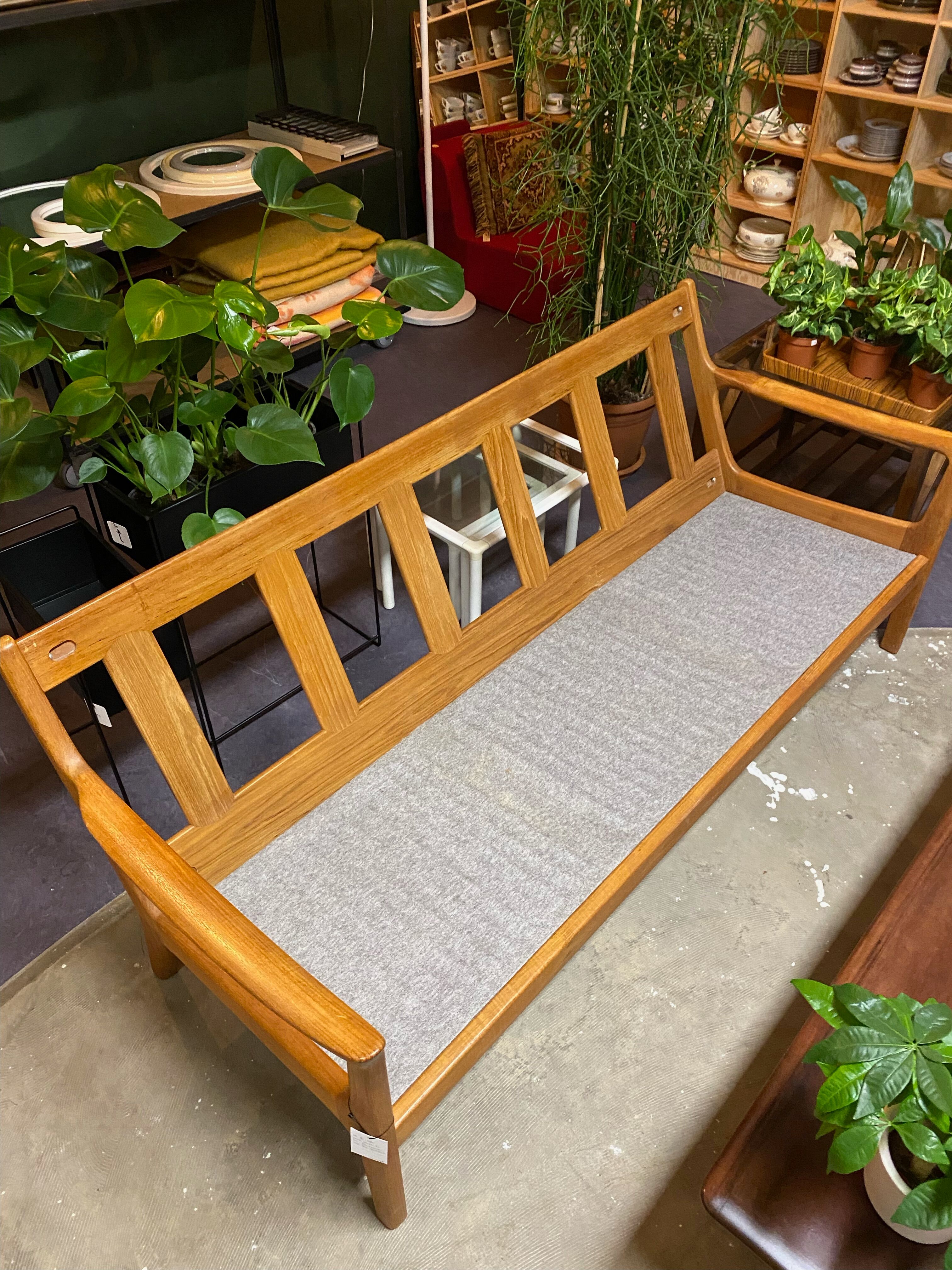 Juul Kristensen for JK Denmark sofa