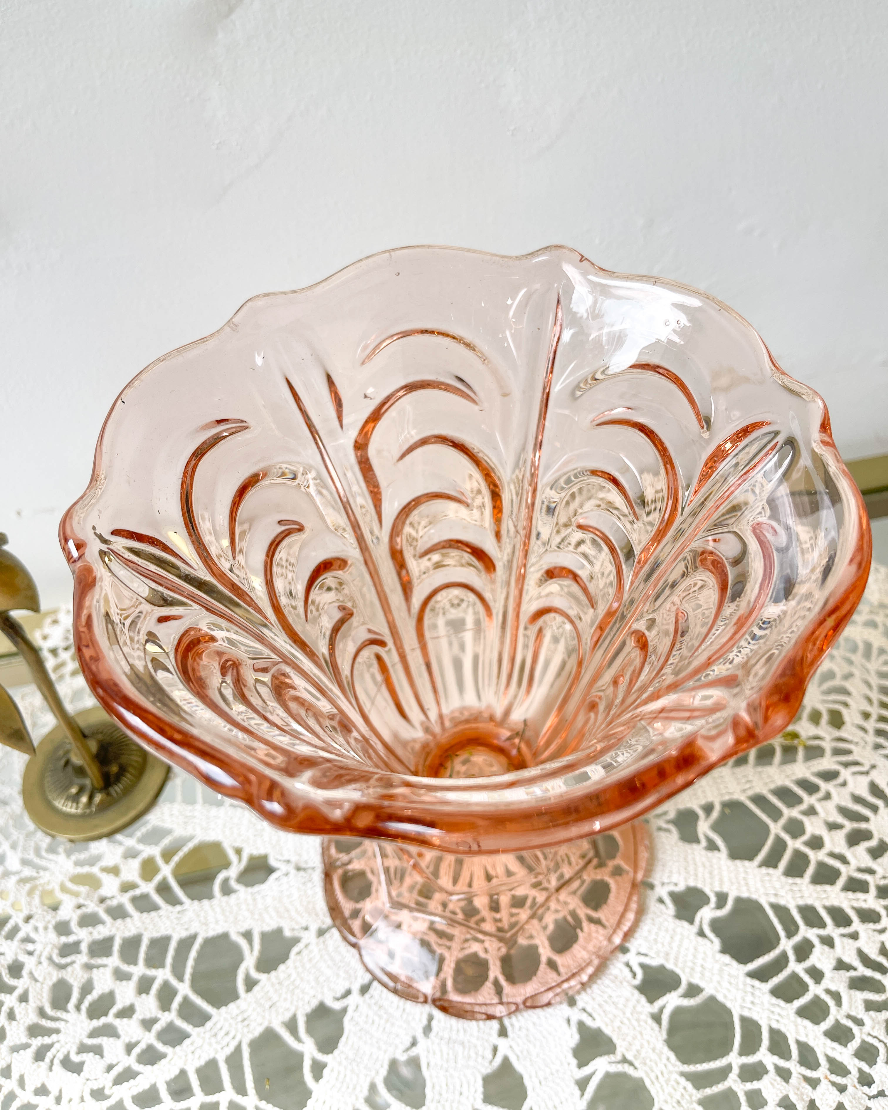 Vintage Art Deco style pink glass vase