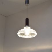 Suspension en verre du milieu du siècle années 1960