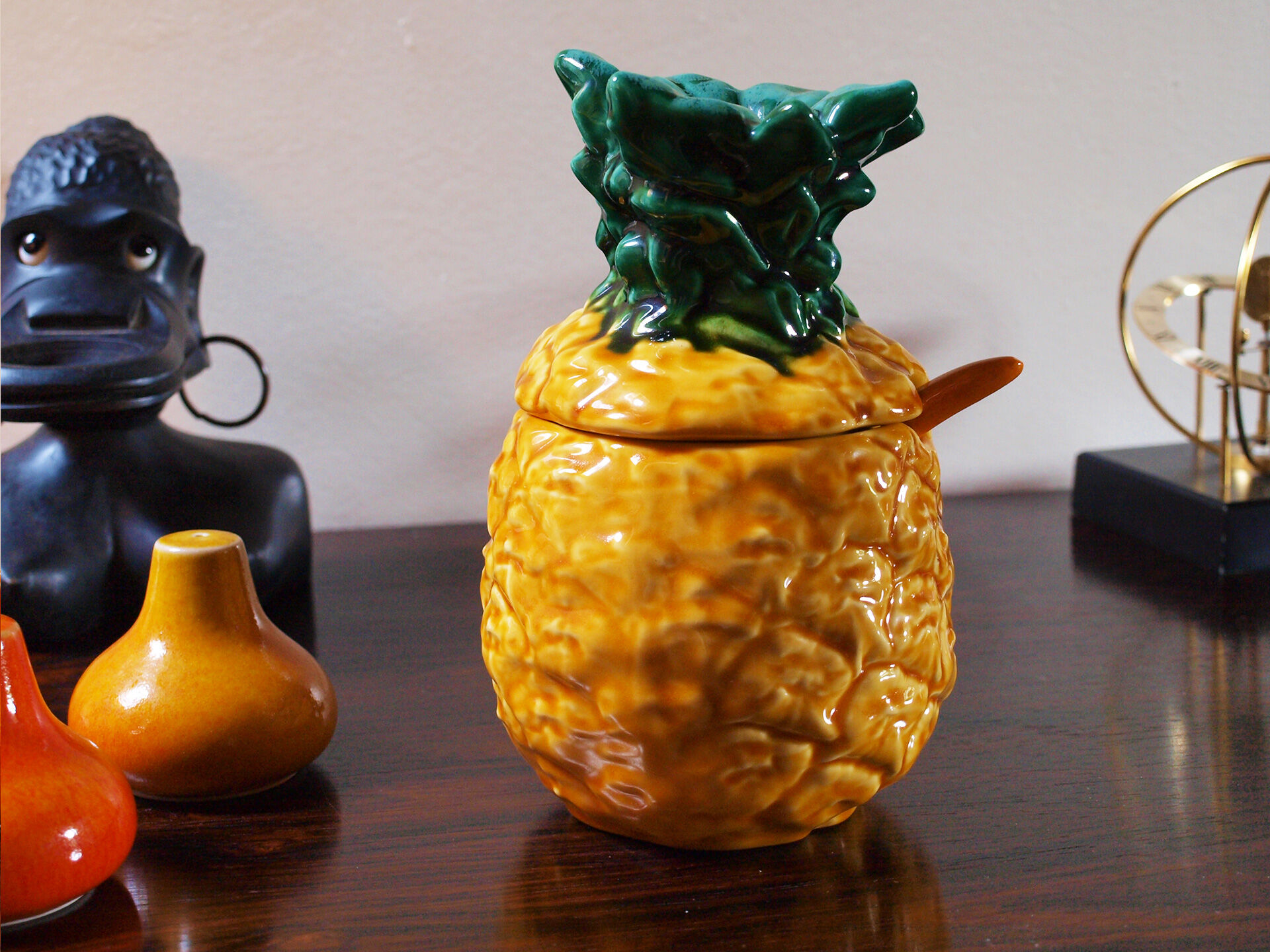 Ceramic pineapple sugar box