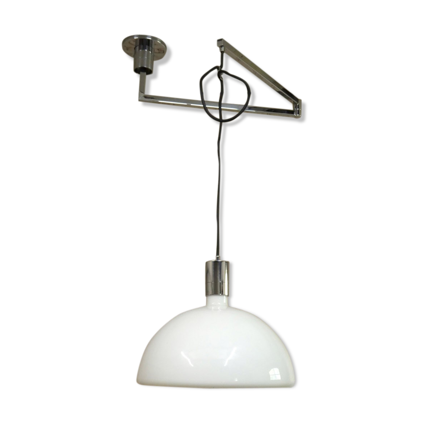 Franco Albini's articulated hanging lamp for Sirrah