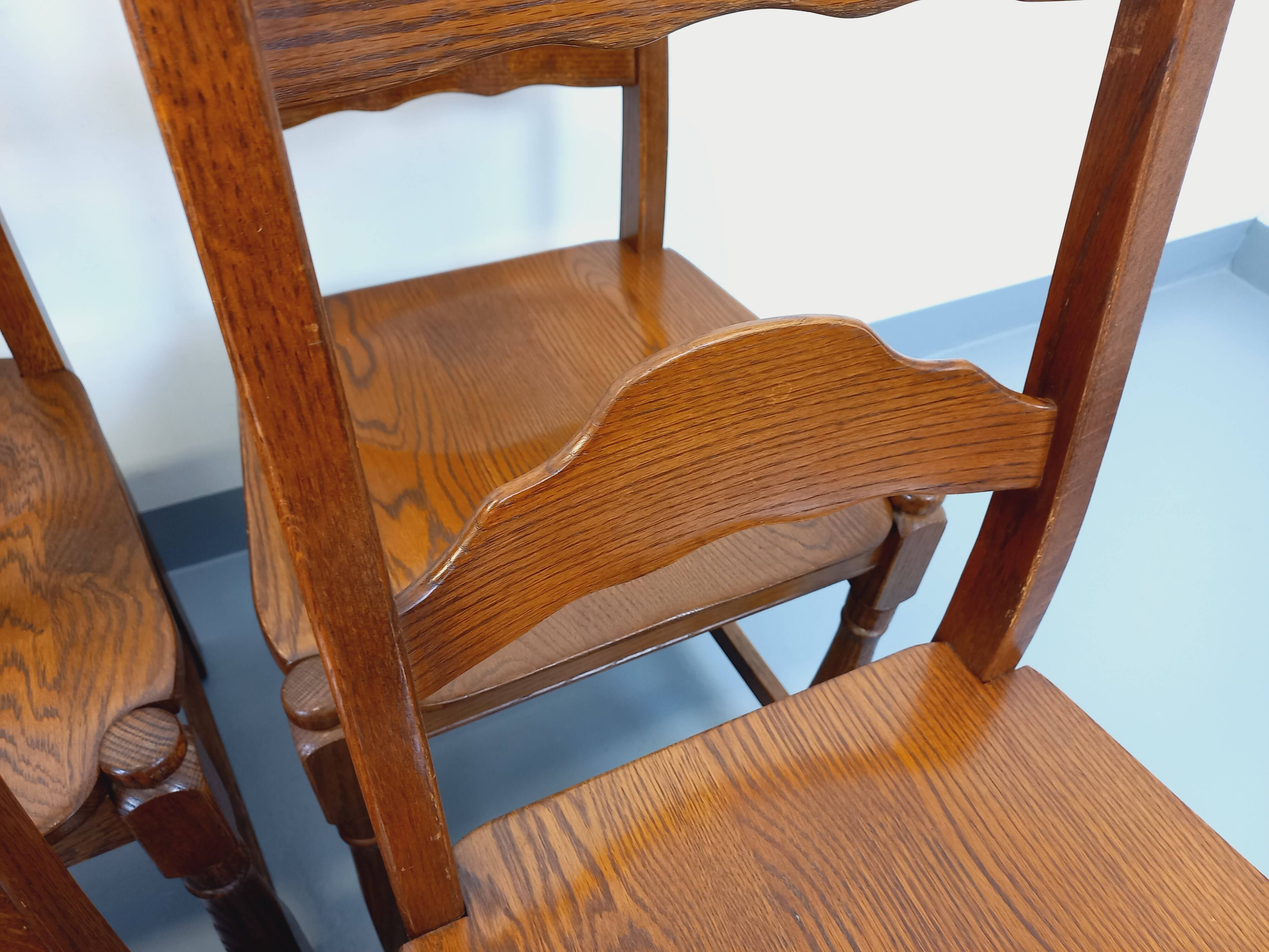 Set of 6 vintage brutalist chairs in oak wood from the 60s