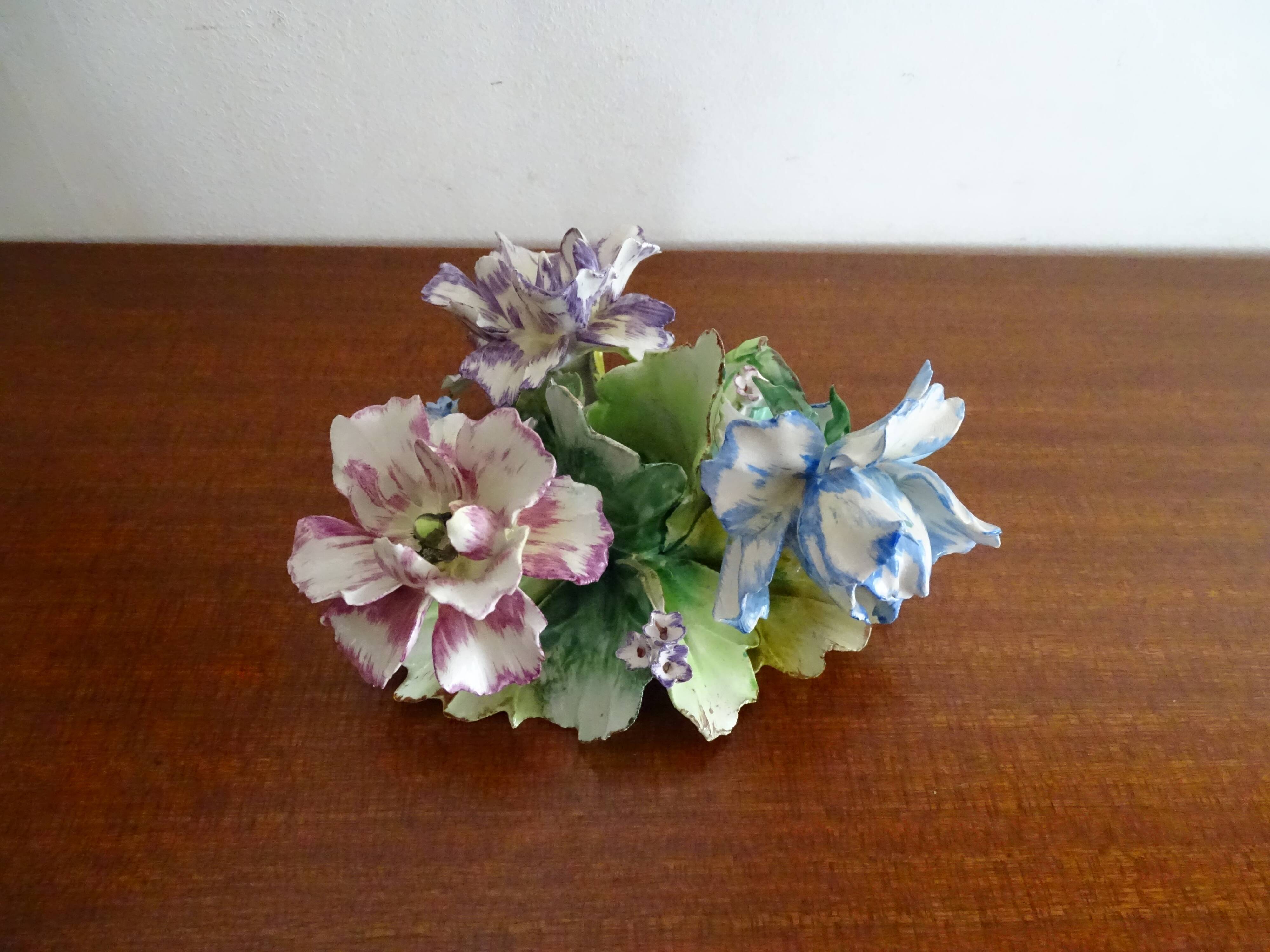 Flower candle holder in faience Old Capodimonte