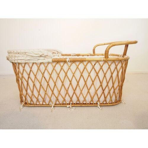 Cradle rattan