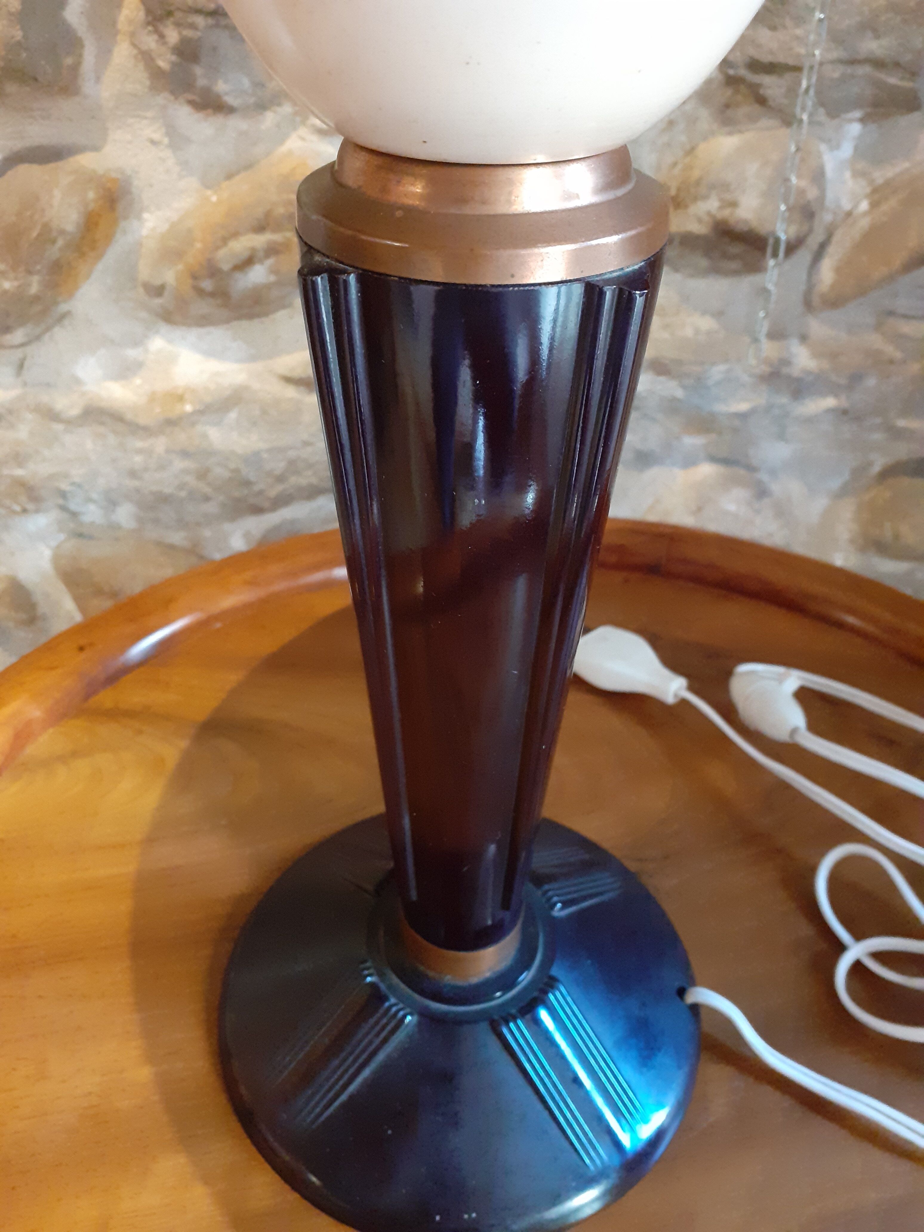 Art deco lamp in bakelite and copper