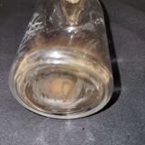 Flacon en verre gravé