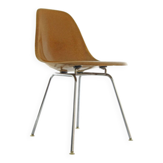 Charles & Ray Eames DSX Herman Miller – Fehlbaum Production ’70 fiberglass chair