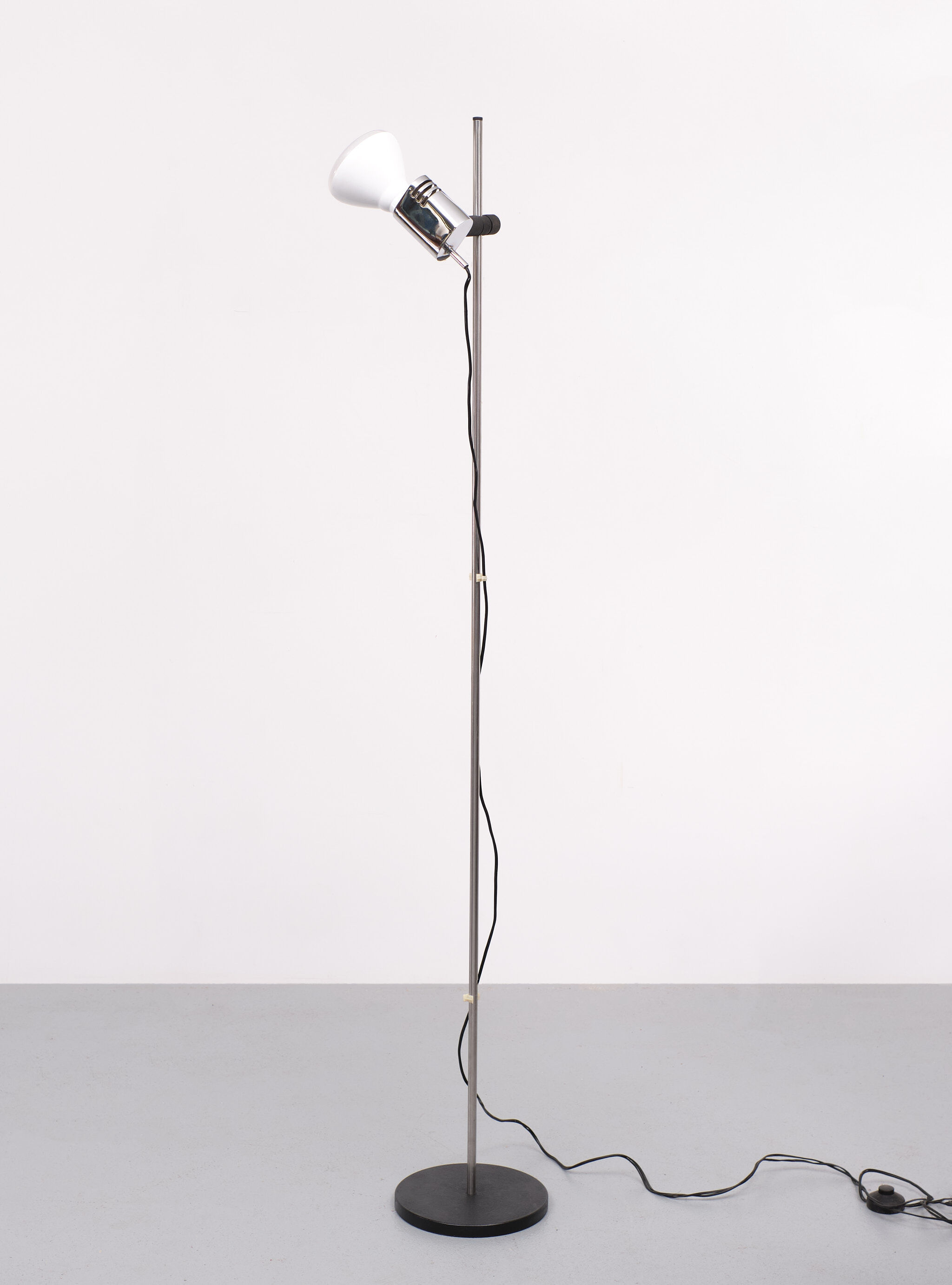 Floor spot lamp, italian, 1970s