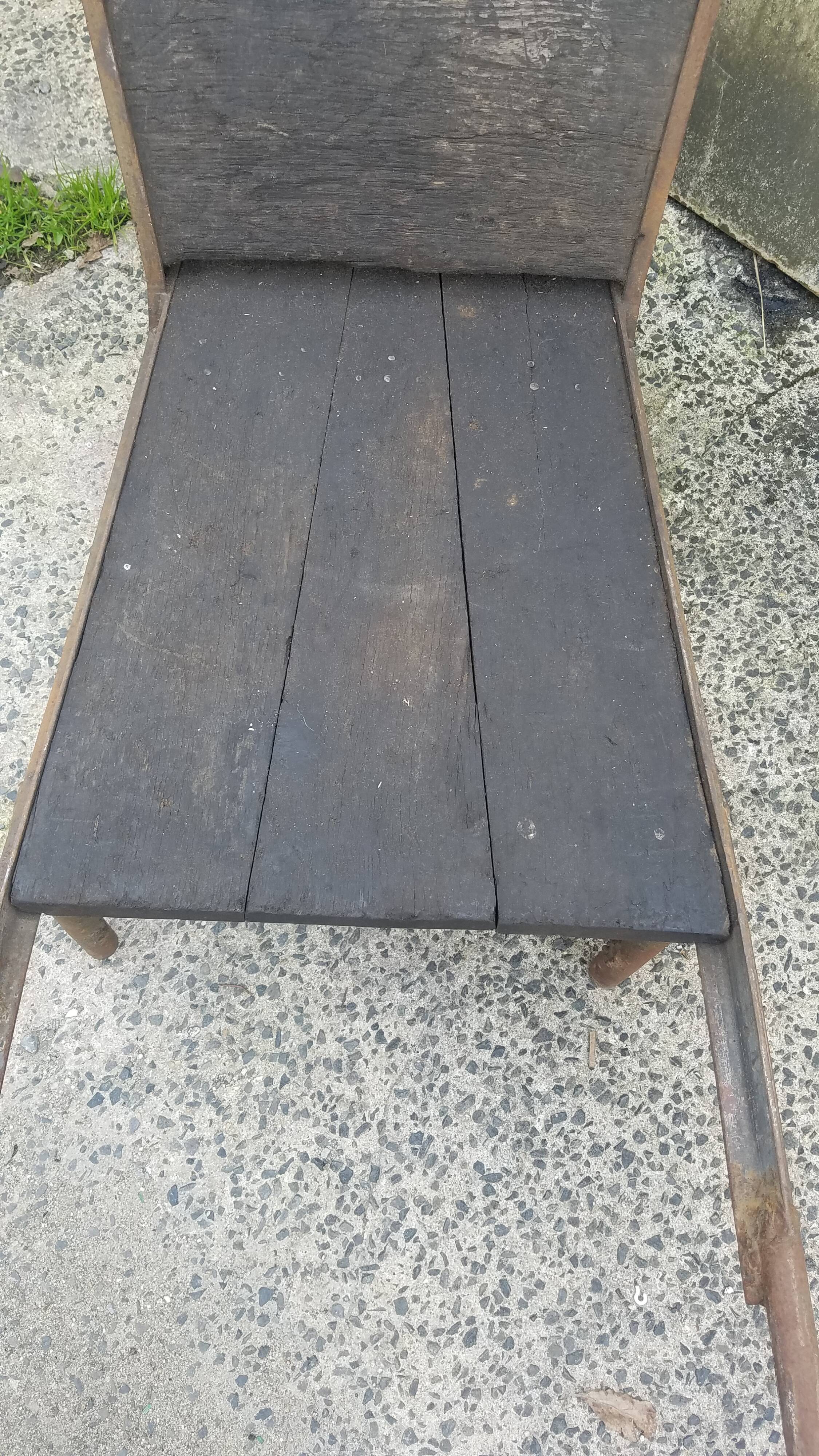 Industrial wheelbarrow