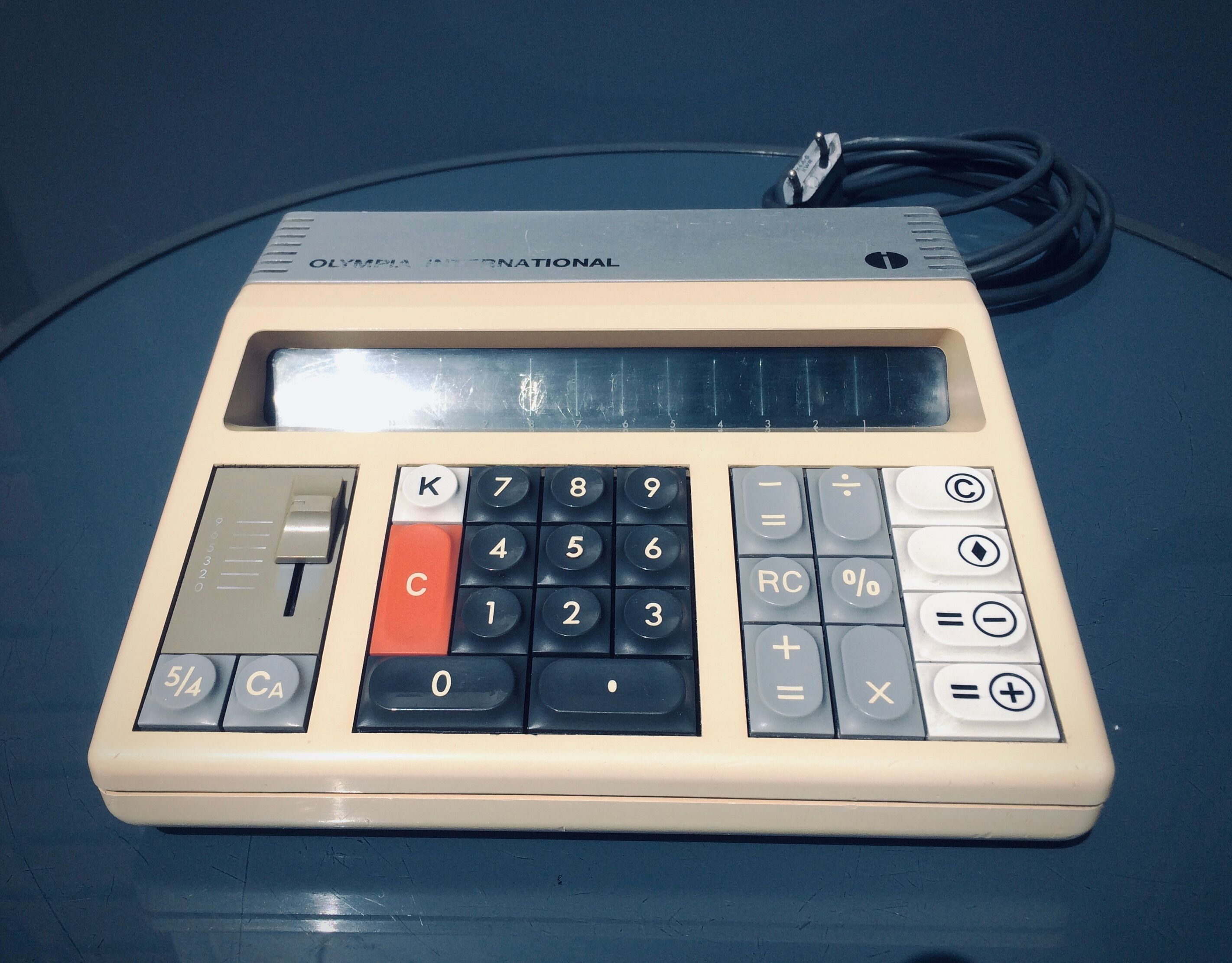 Vintage Olympia CD 401 calculator