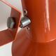 Lampe vintage 1960 Monteuse Delmas bureau orange carotte  - 44 cm