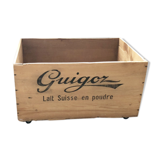 Guigoz old wooden case