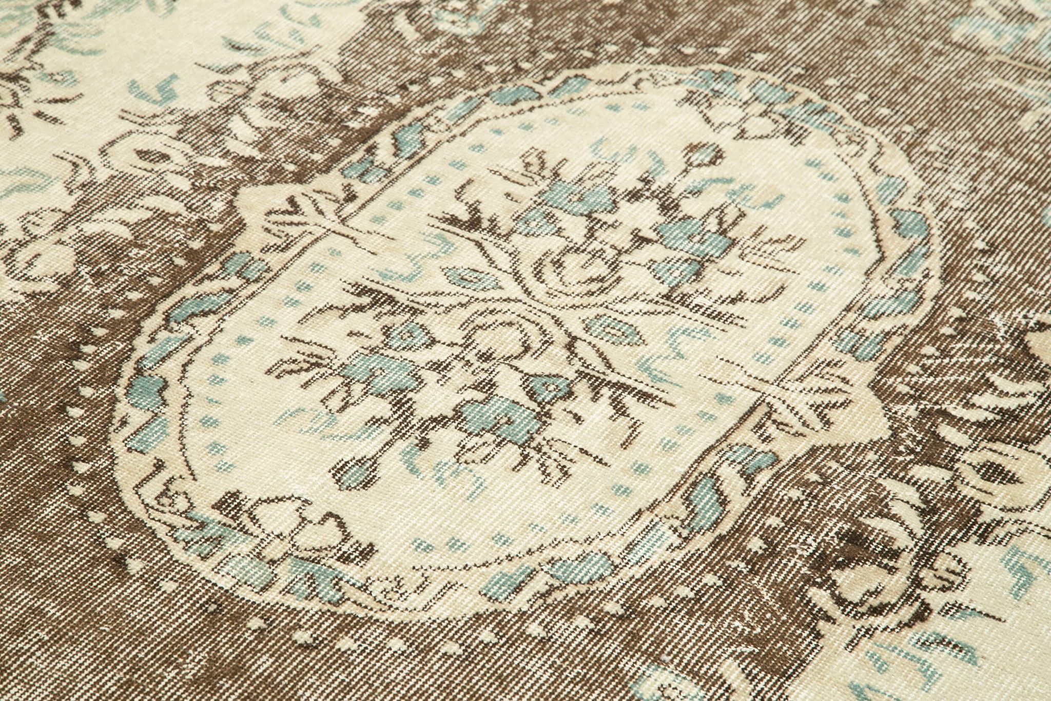 Anatolian Handwoven One-of-a-Kind 1980s Beige Rug 182 cm x 290 cm
