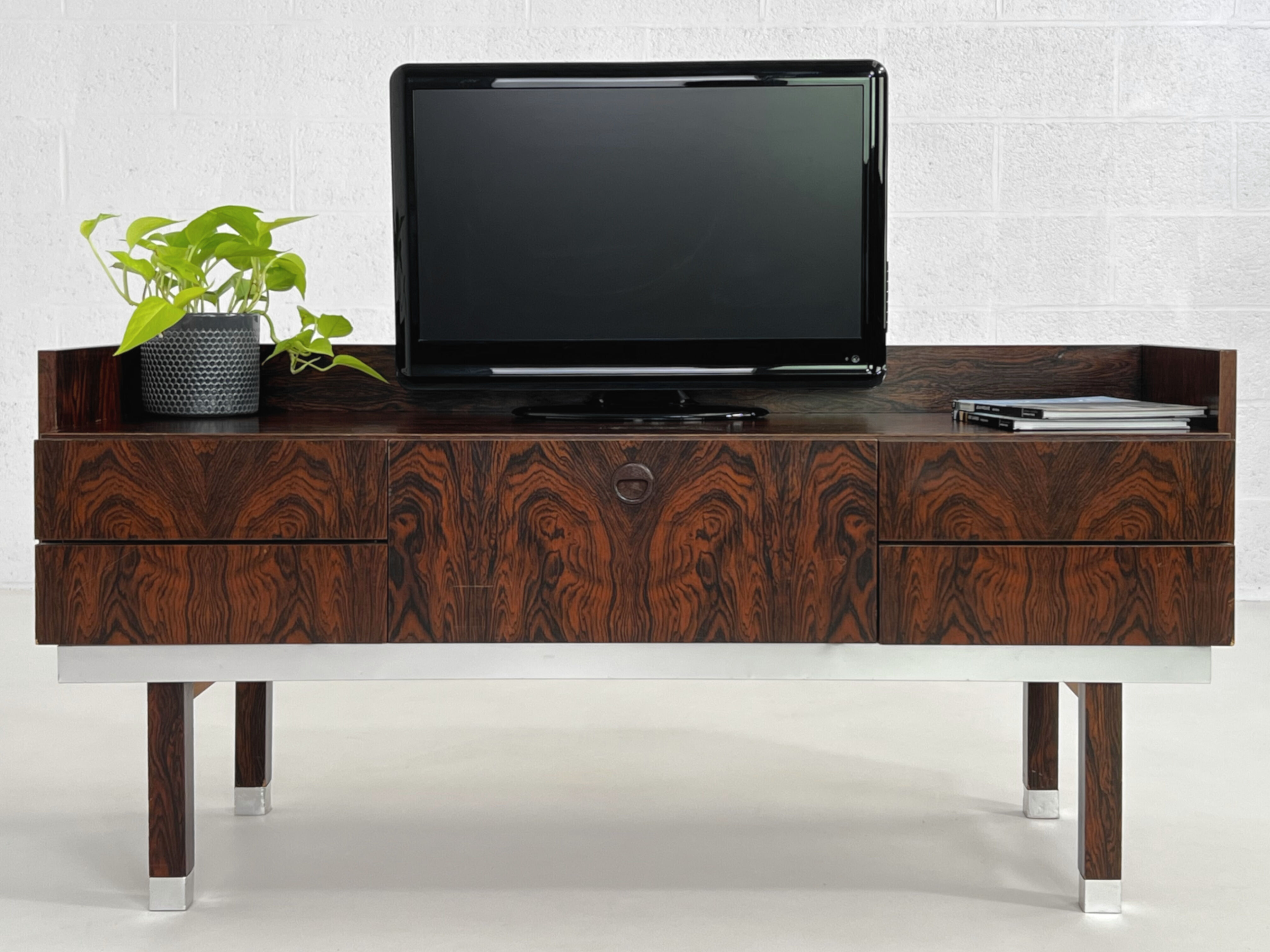 Low rosewood sideboard 50s -60s
