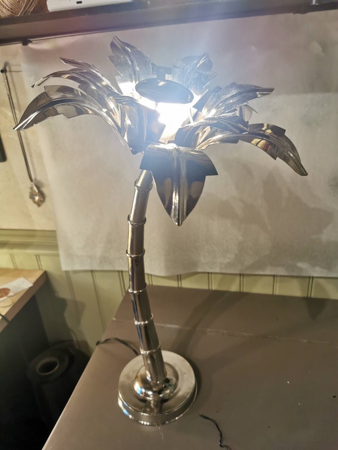 Nickel silver palm lamp
