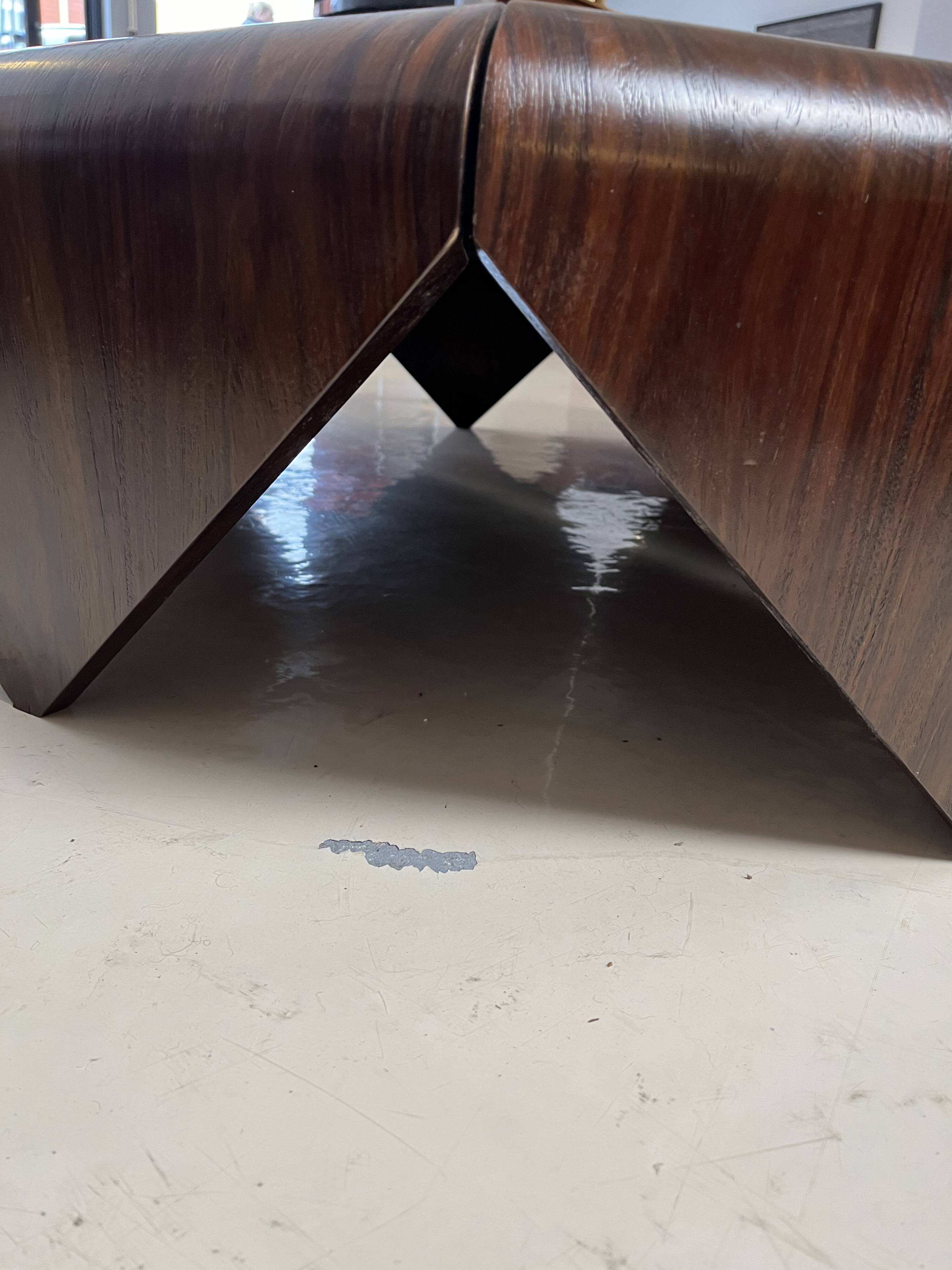 Coffee table attributed to Jorge Zalszupin