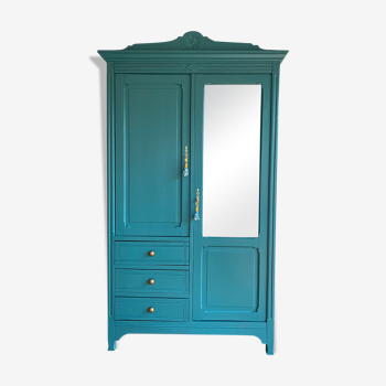 Armoire parisienne