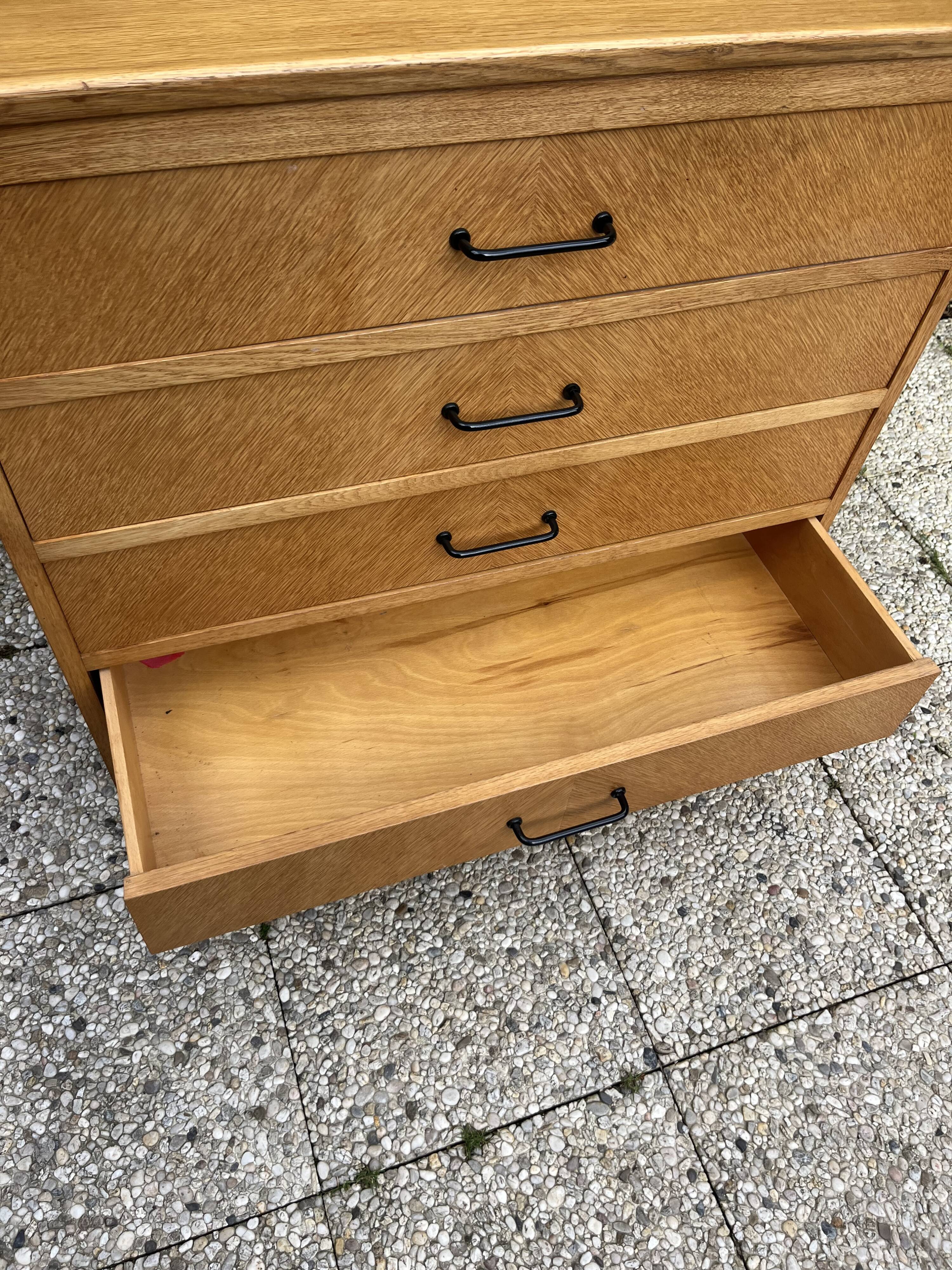 Commode vintage 4 tiroirs chêne clair 1960
