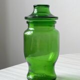 Lot of apothecary jars, good condition.