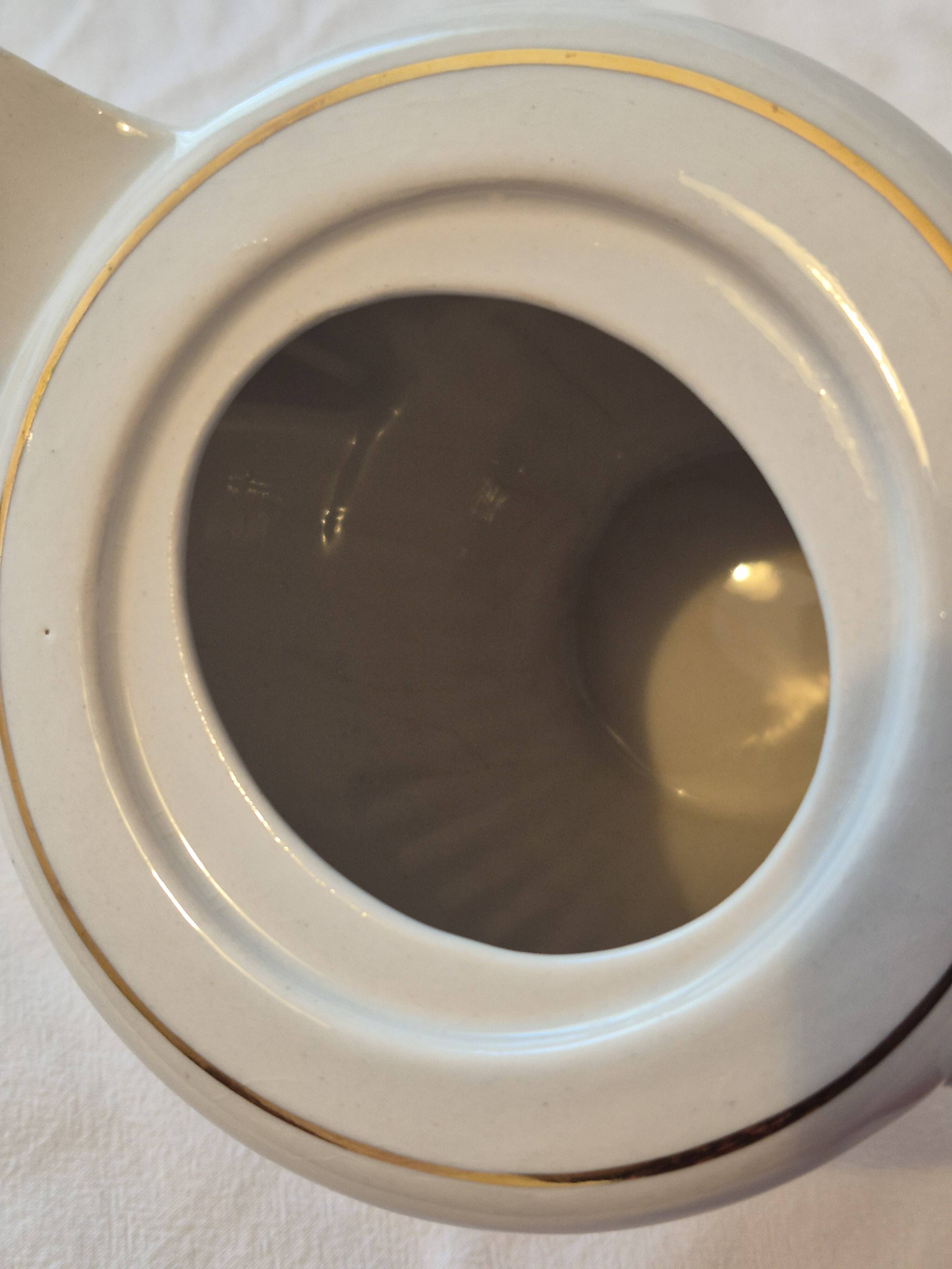 Coffee pot half-porcelain Lunéville Keller and Guerin A585