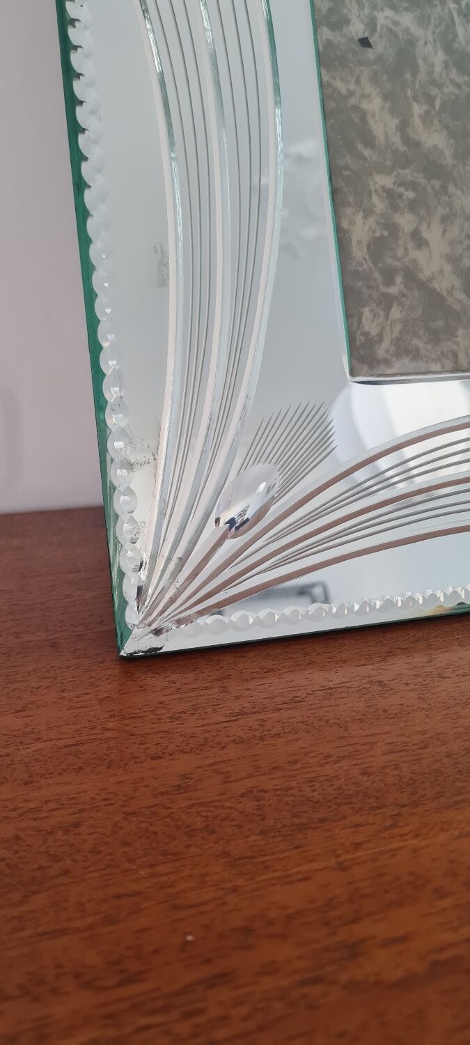 Beveled mirror photo frame