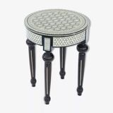 Pedestal table