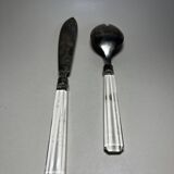 Serving cutlery