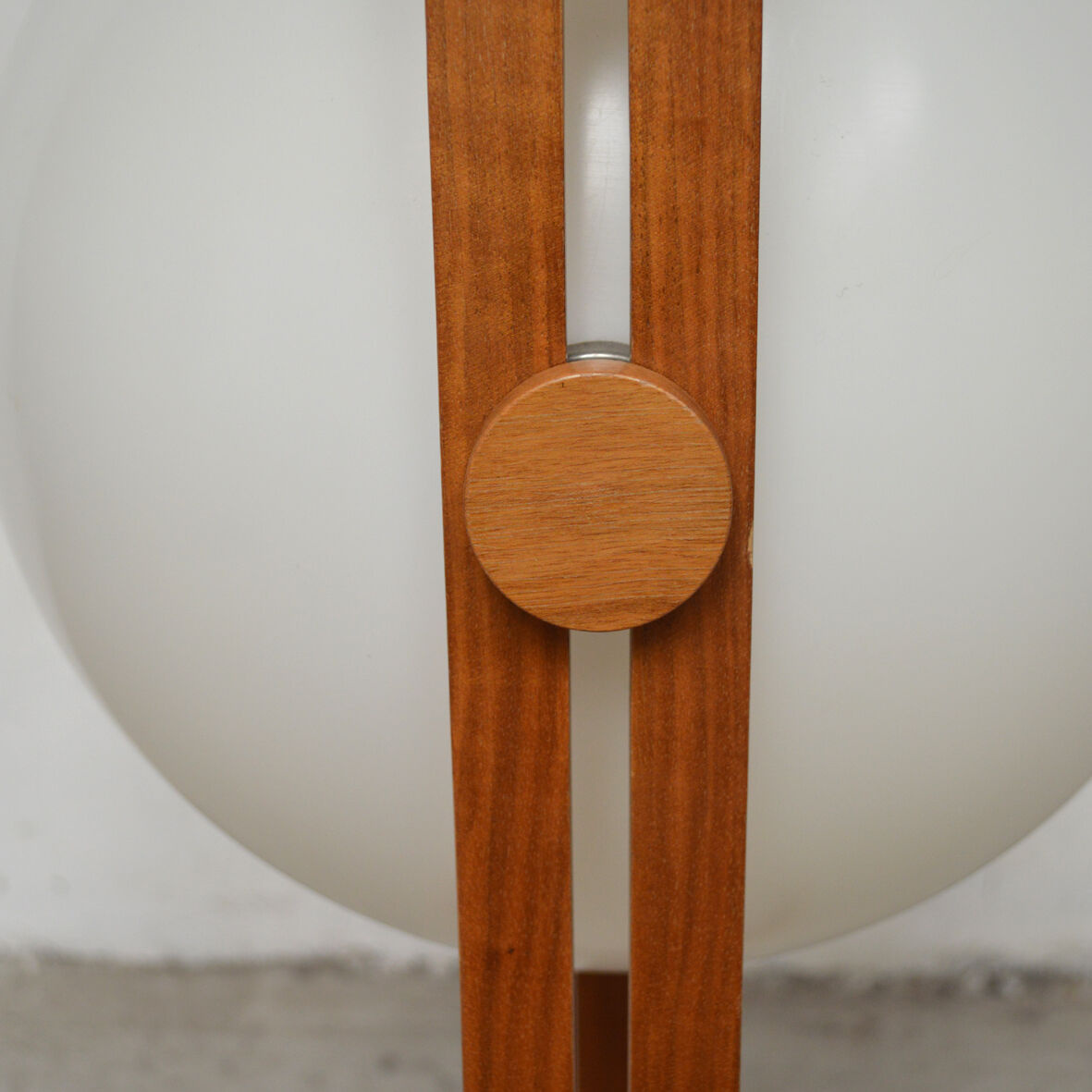 Lampadaire scandinave plywood globe 1960