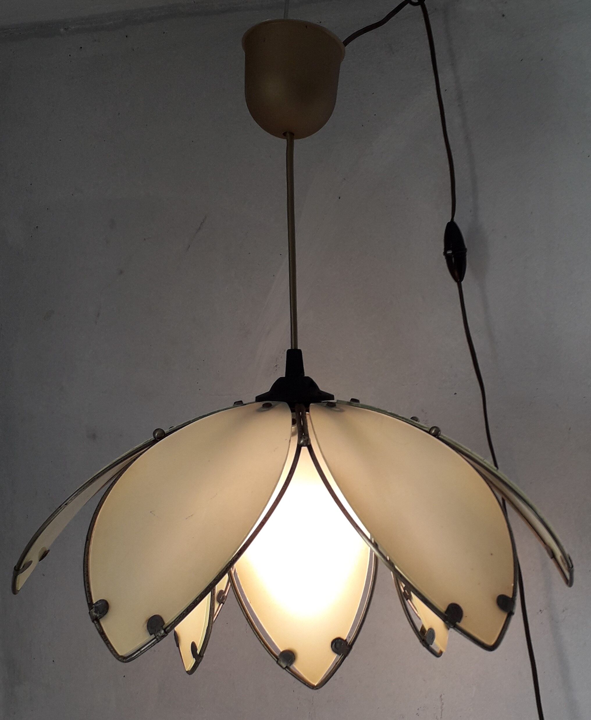 Green Lotus shape glass hanging