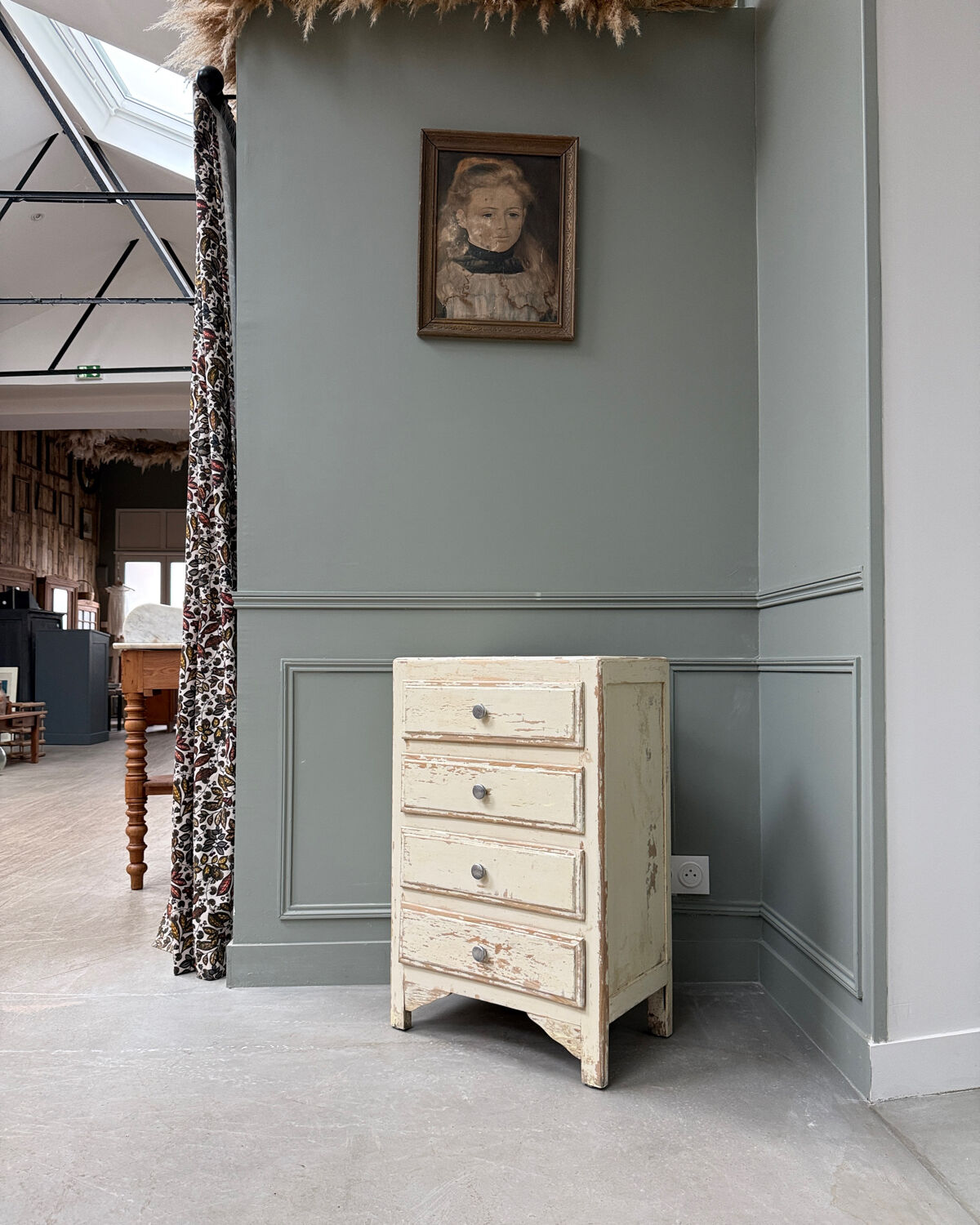 Vintage chest of drawers with a butter yellow patina (renovated)