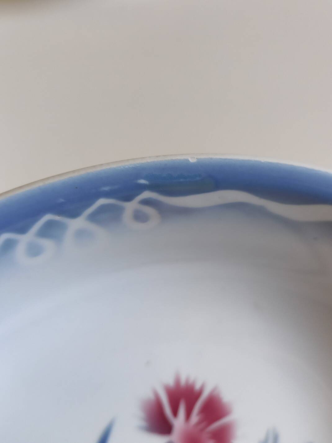 6 Digoin “Juliette” soup plates