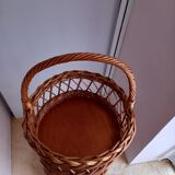 Vintage rattan bar service