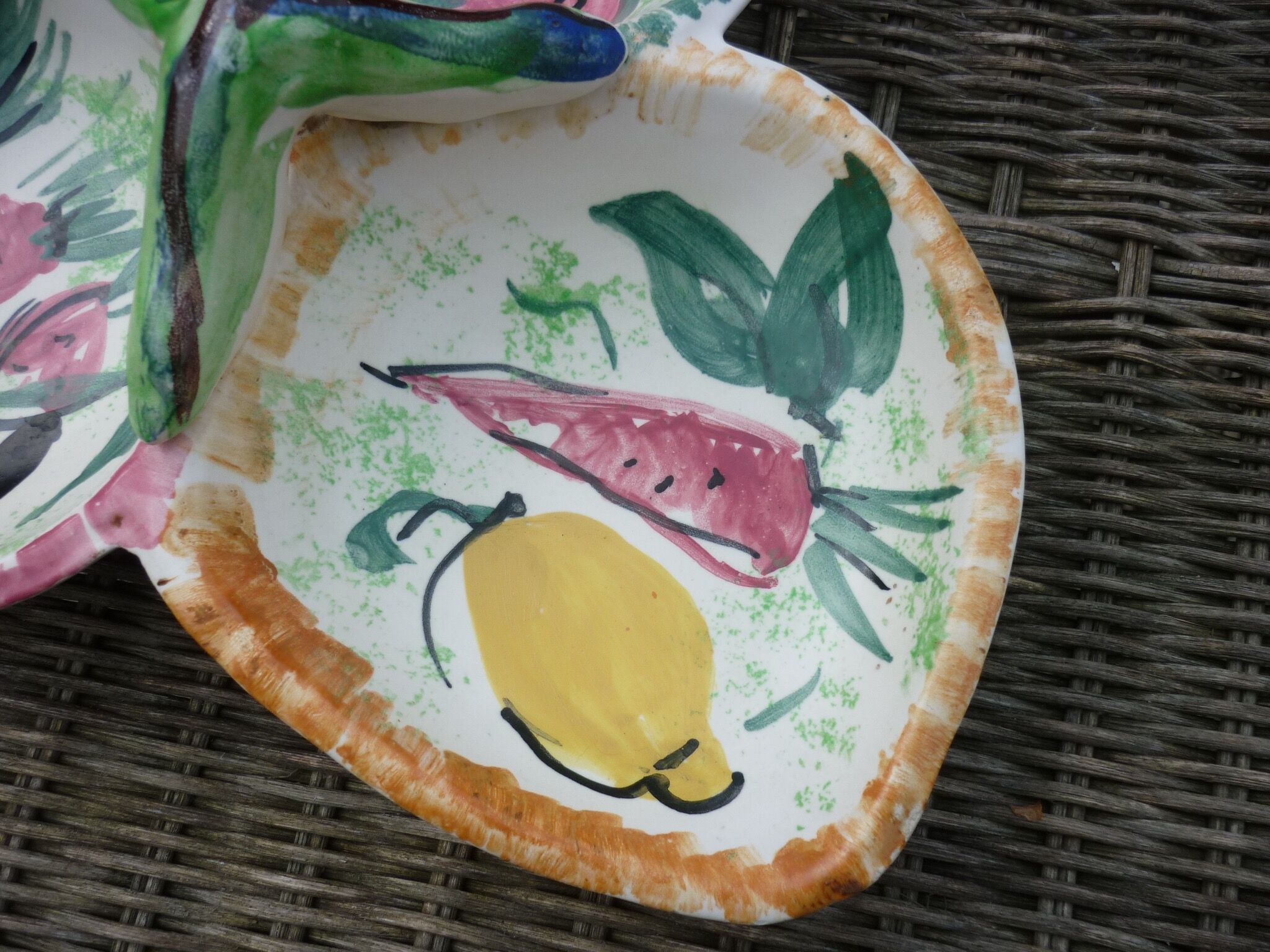 Aperitif dish made from 3 vallauris cups