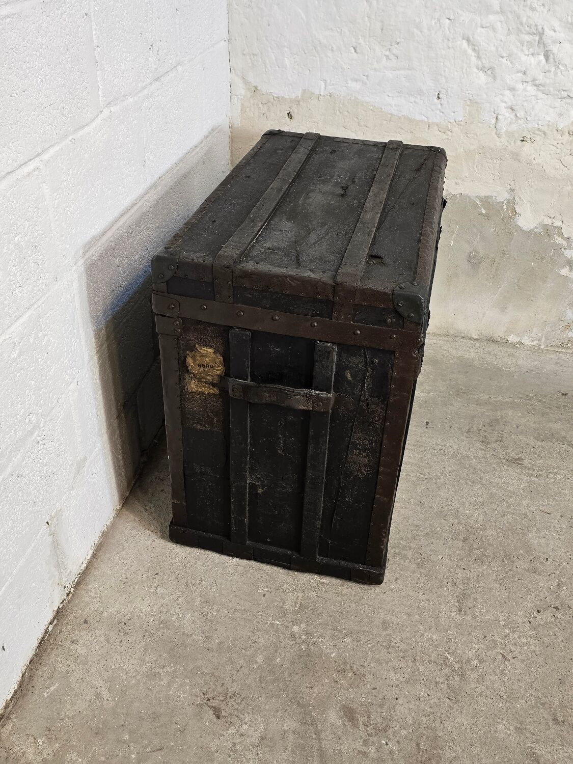 Black loom mallet from around 1850