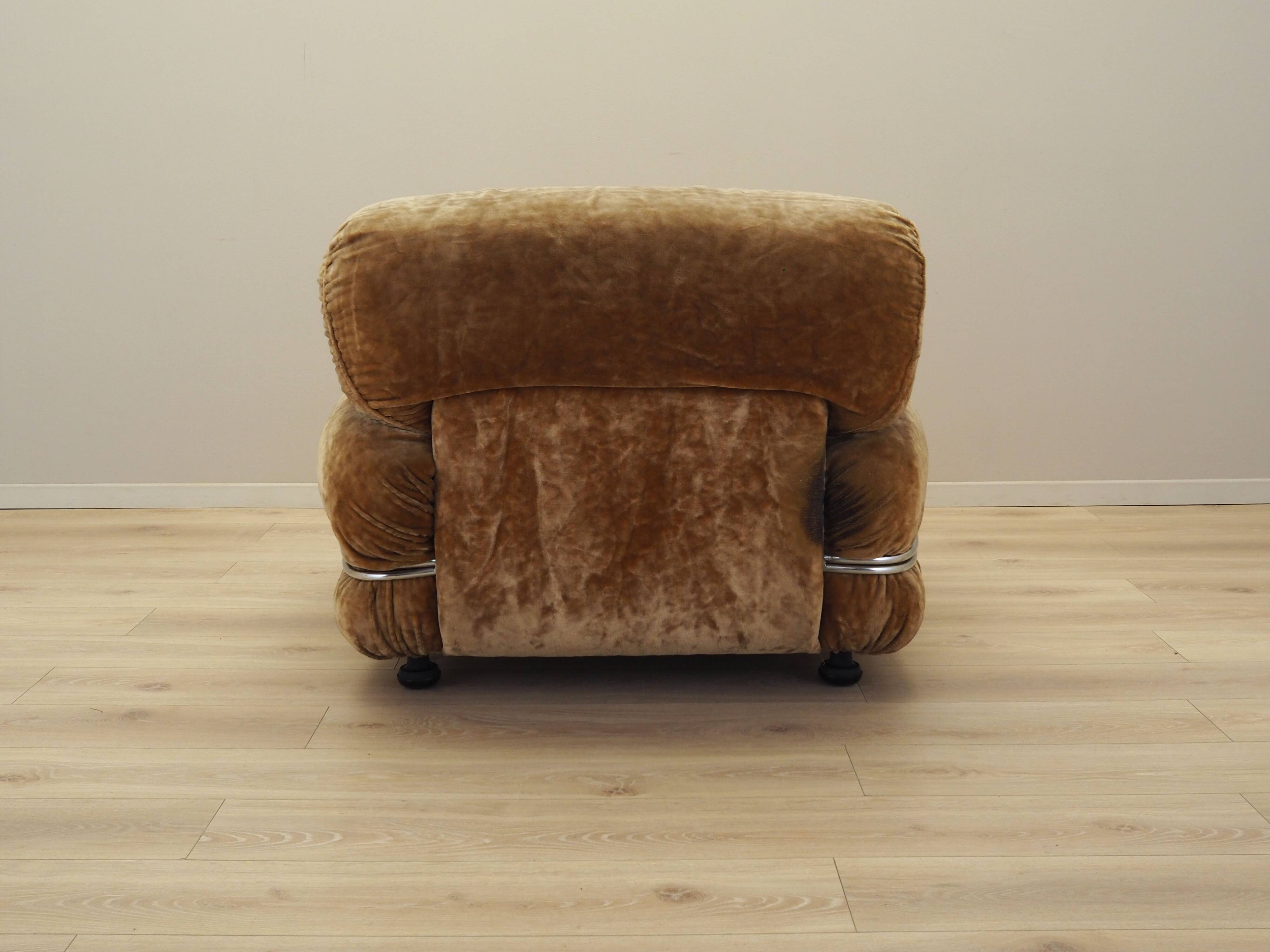 Velour armchair, Italian design, 1970s, production: Italy