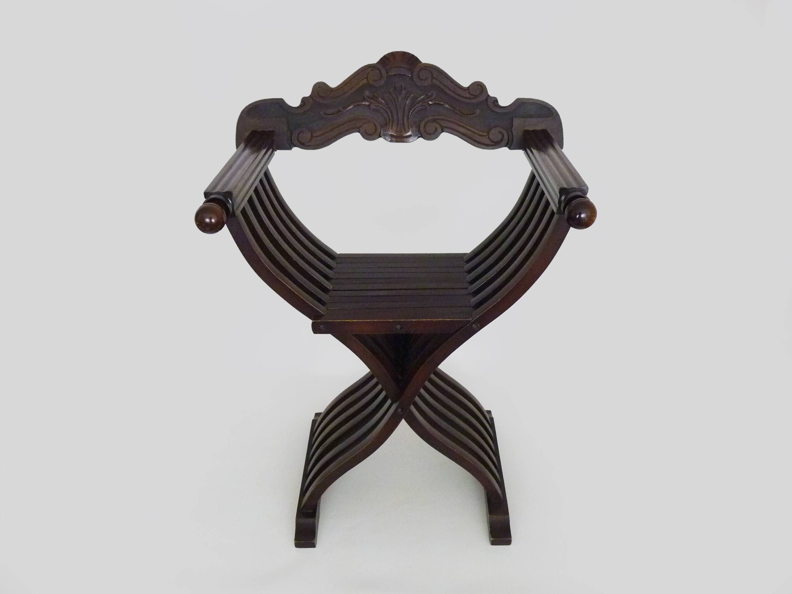 Vintage Savonarola chair in wood, Italy, 1950s