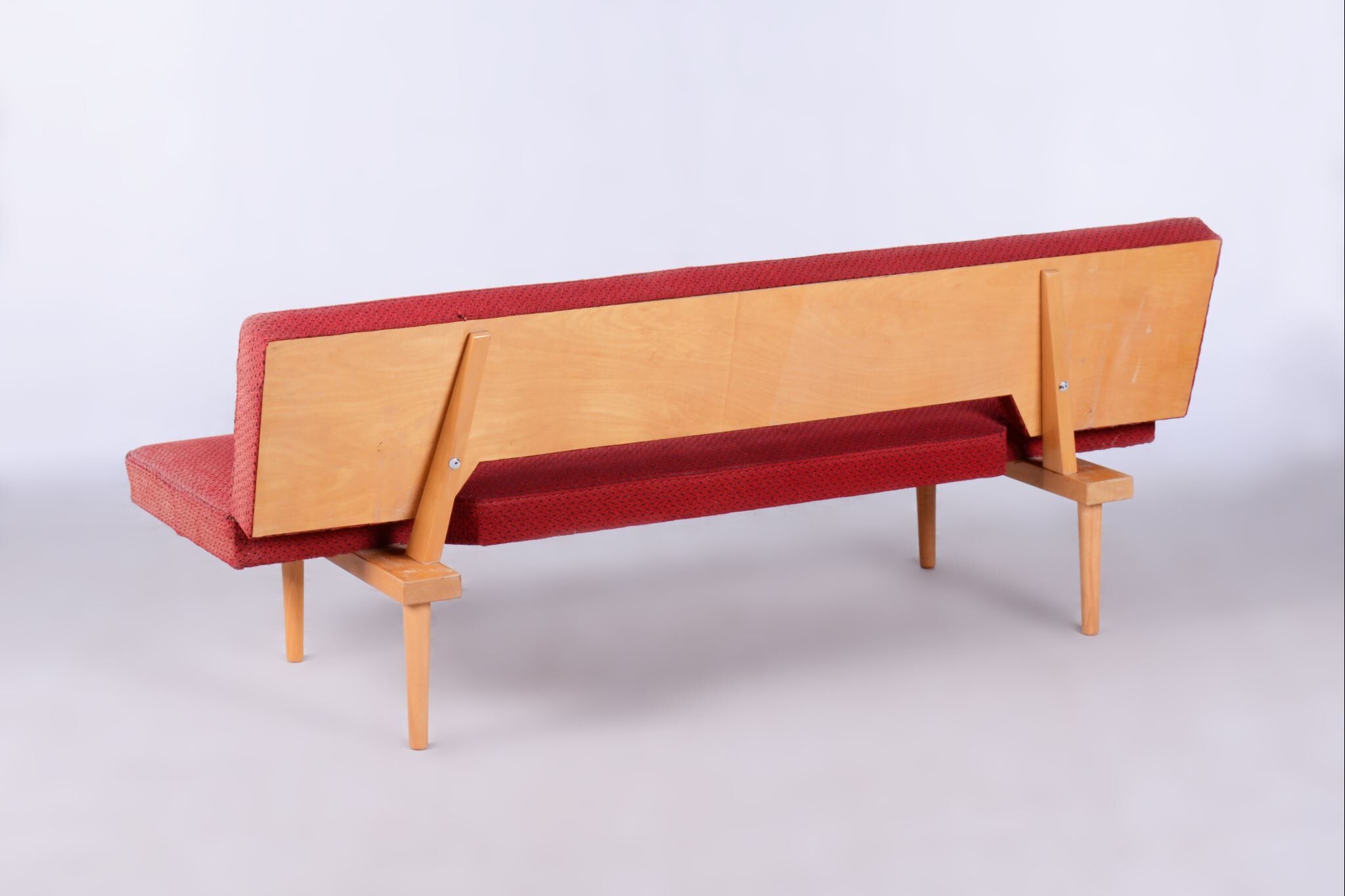 Beech midcentury sofa by Miroslav Navratil, Czechia, 1960s