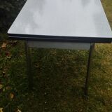 Formica table with extensions
