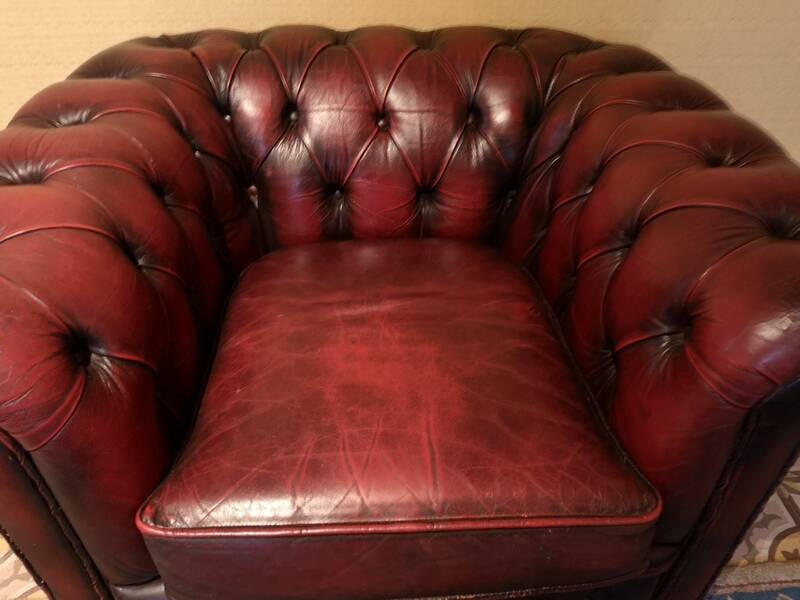 Chesterfield armchair burgundy leather