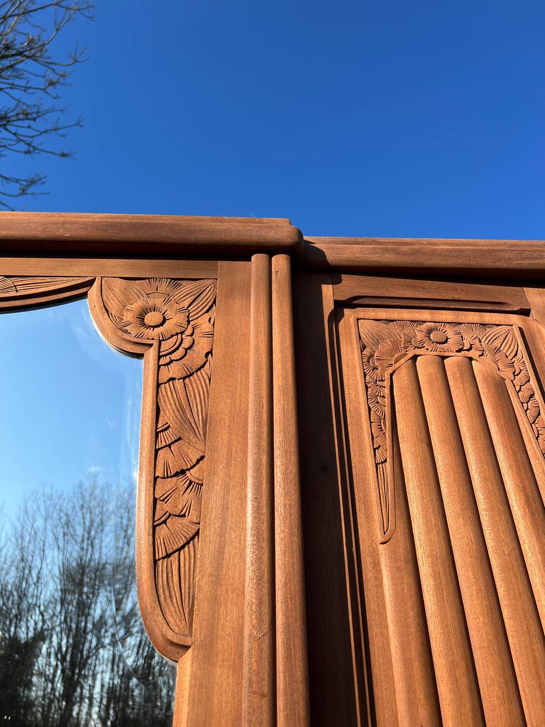 Armoire art déco en bois exotique