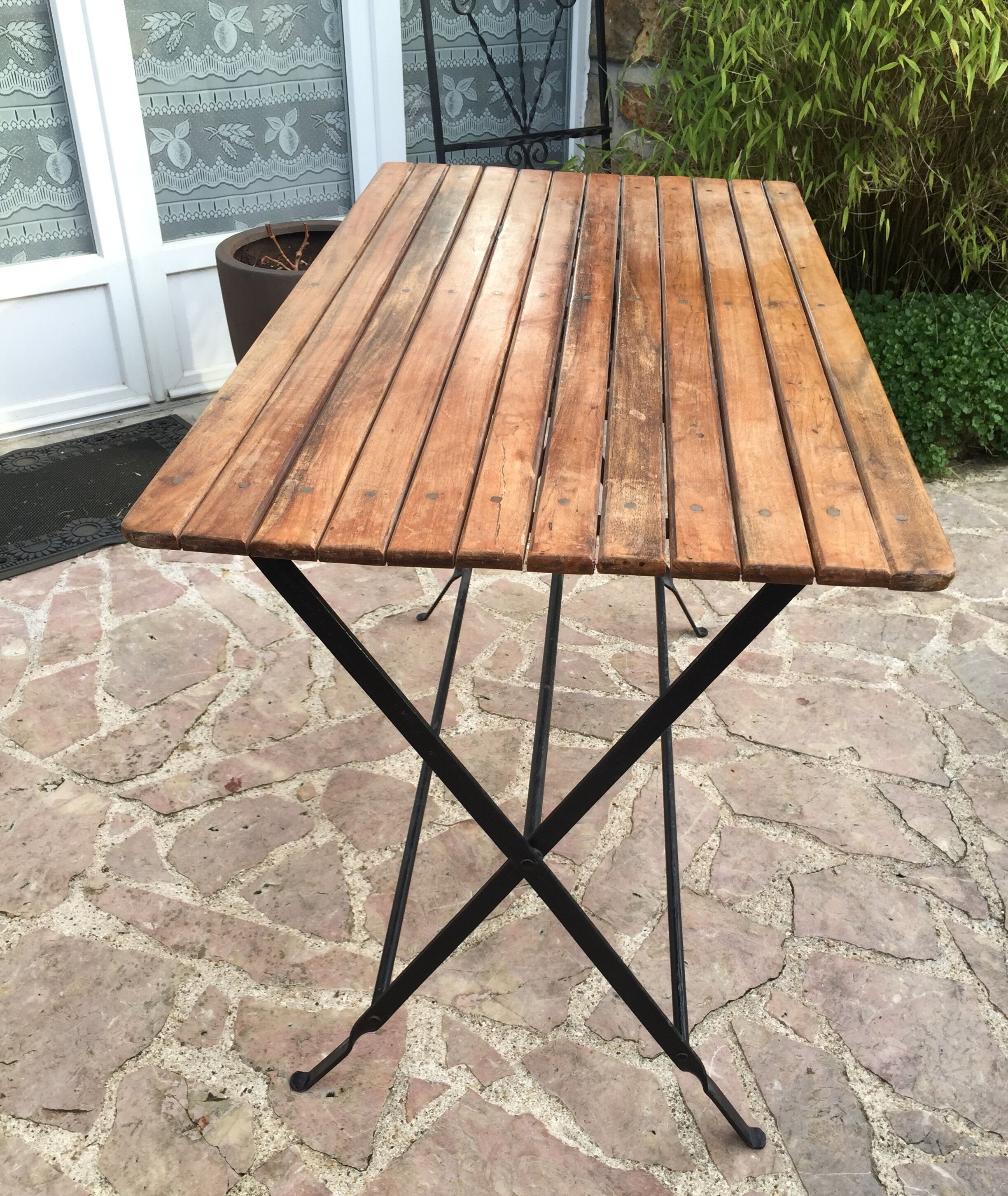 Table de jardin en teck